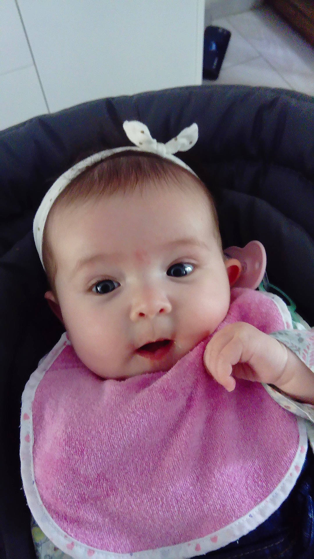 Louann a rejoint le concours — aidez-le/la à gagner de superbes lots ! cheek, child, ear, eye, face, girl, head, infant, iris, lip, mouth, nose, person, pink, product, skin, smile, toddler