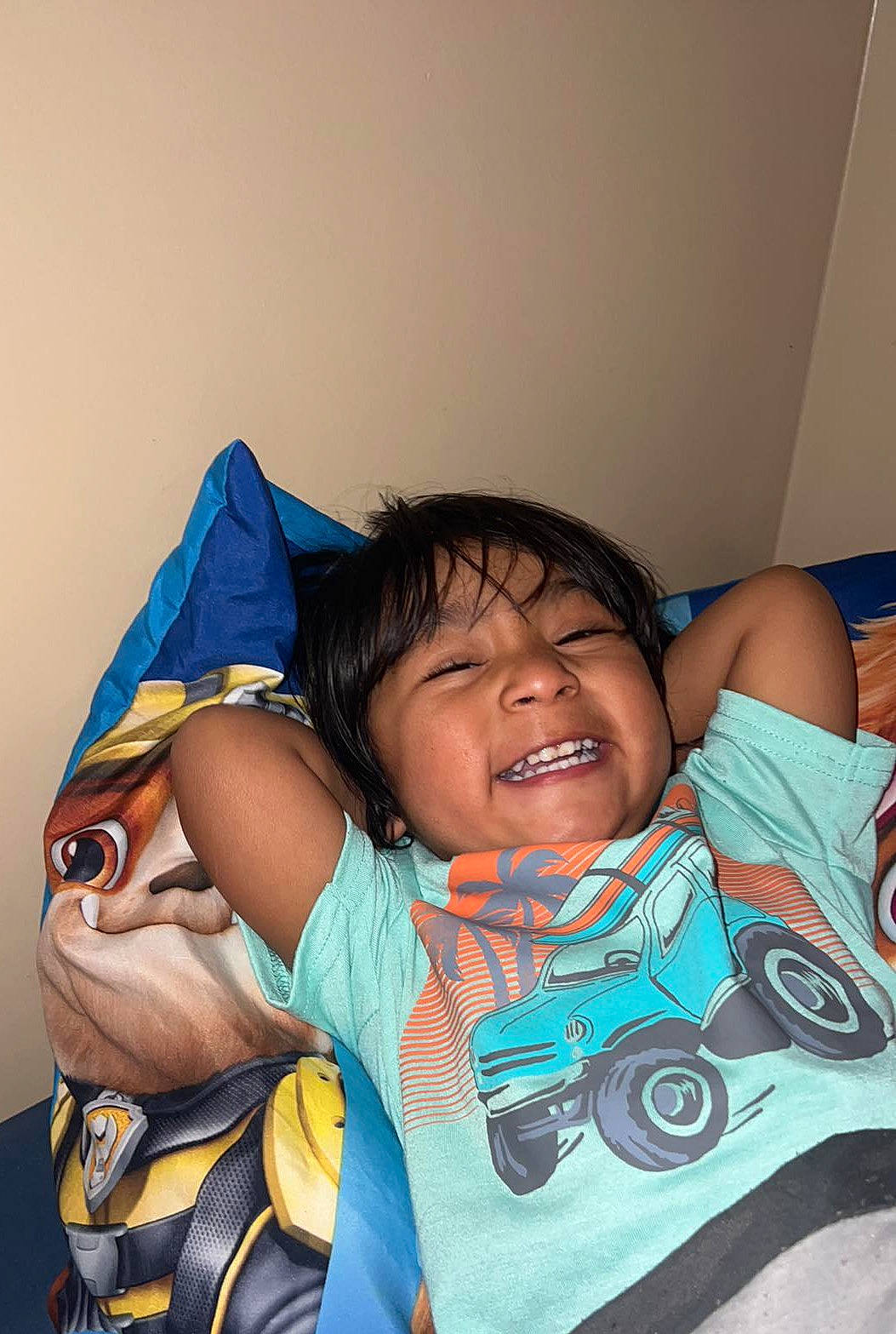 Francisco is registered to the contest to win money with this photo: azure, baby, baby_toddler_clothing, child, comfort, eye, finger, fun, gesture, hairstyle, hand, happy, linens, mouth, person, skin, smile, t_shirt, textile, thumb