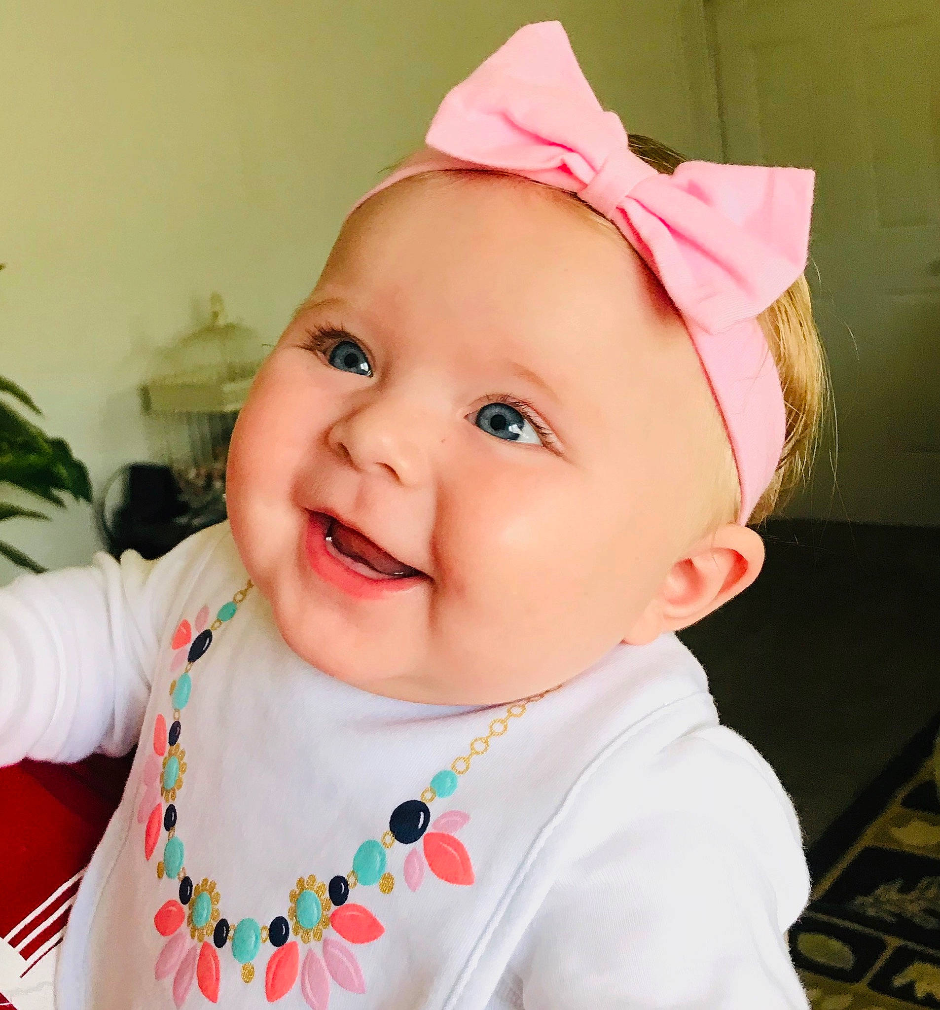 Renesmae joined the competition — help win amazing prizes! baby, baby_laughing, baby_toddler_clothing, cap, cheek, child, costume_hat, eye, face, happy, head, headgear, headwear, joy, lip, nose, party_hat, person, pink, skin