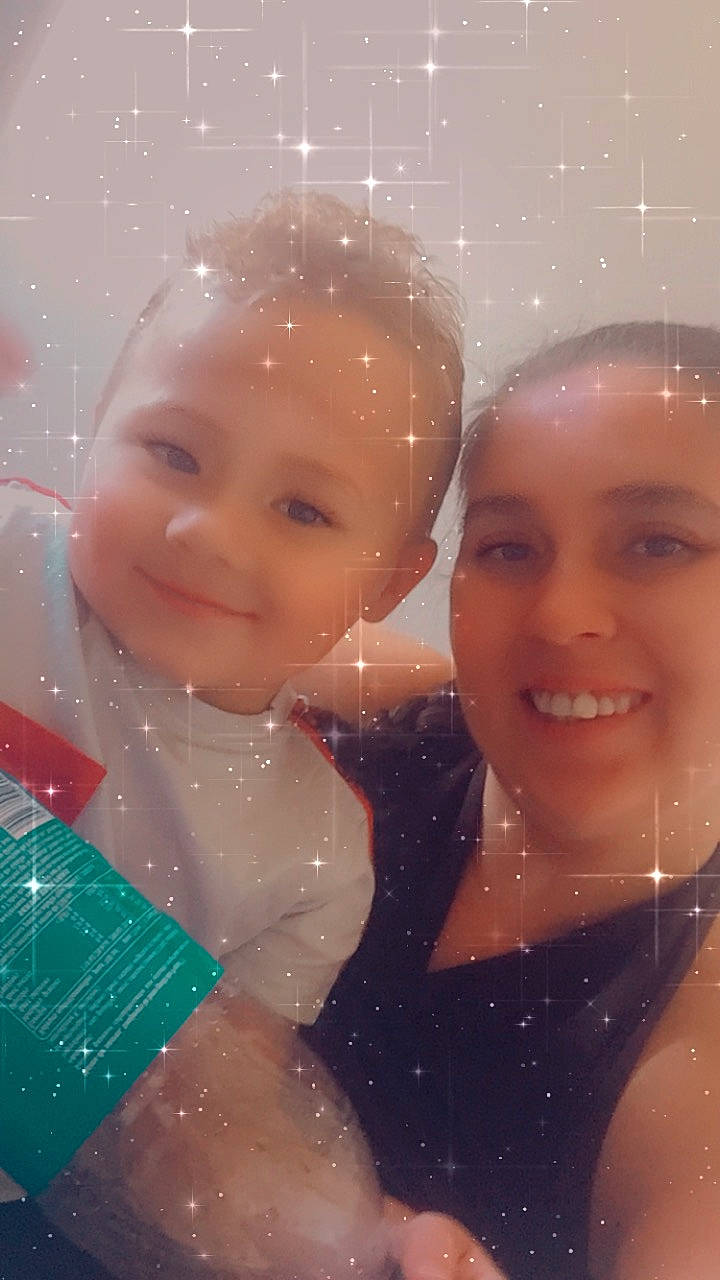 Martin a rejoint le concours — aidez-le/la à gagner de superbes lots ! bathing, cheek, child, face, facial_expression, fun, happy, head, joy, nose, person, photography, selfie, sibling, skin, smile, toddler