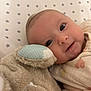 Lily-Rose participe au concours pour gagner de l'argent avec cette photo : baby, infant, face, smile, plush_toy, soft_toy, cuddle, blanket, stars, close_up, child, cute, innocent, happy, indoors, head, expression, person, fabric, sleepwear