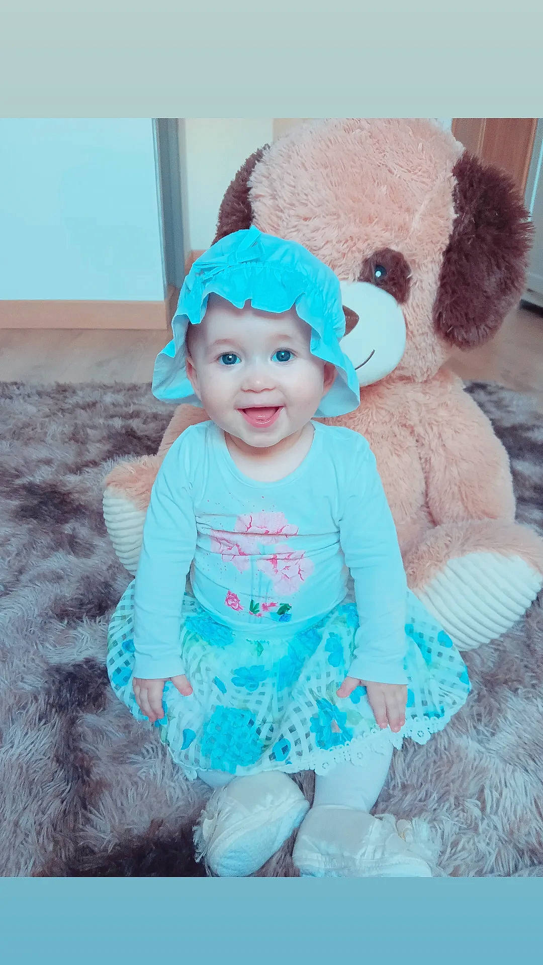 Beatrice-maria a rejoint le concours — aidez-le/la à gagner de superbes lots ! aqua, baby, baby_toddler_clothing, cap, child, clothing, costume, costume_hat, face, fun, happy, head, headgear, headwear, magenta, person, pink, purple, sleeve, smile