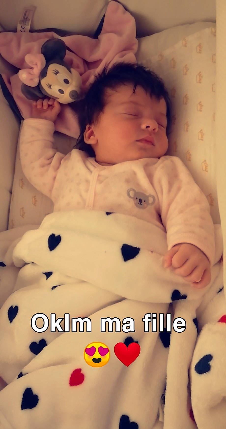 Lexa participe au concours pour gagner de l'argent avec cette photo : baby, baby_sleeping, bedtime, birth, cheek, child, happy, person, plush, skin, sleep, smile, stuffed_toy, teddy_bear, textile, toddler, toy