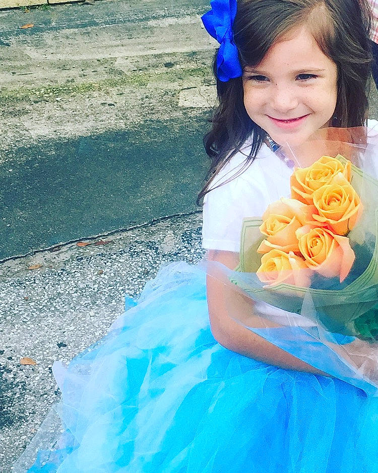 Brailyn is registered to the contest to win money with this photo: aqua, azure, beauty, blue, child, costume, dress, flower, flower_girl, hair, happy, joy, lady, long_hair, person, pink, plant, rose_family, skin, smile
