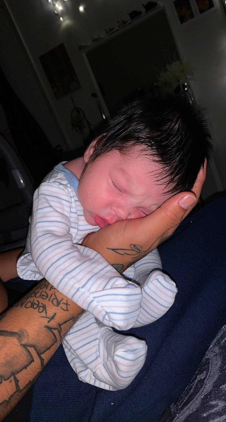 Apollo is registered to the contest to win money with this photo: abdomen, baby, black_hair, comfort, cool, elbow, finger, flash_photography, gesture, hairstyle, happy, human_body, joint, lap, mouth, muscle, nose, person, shoulder, skin