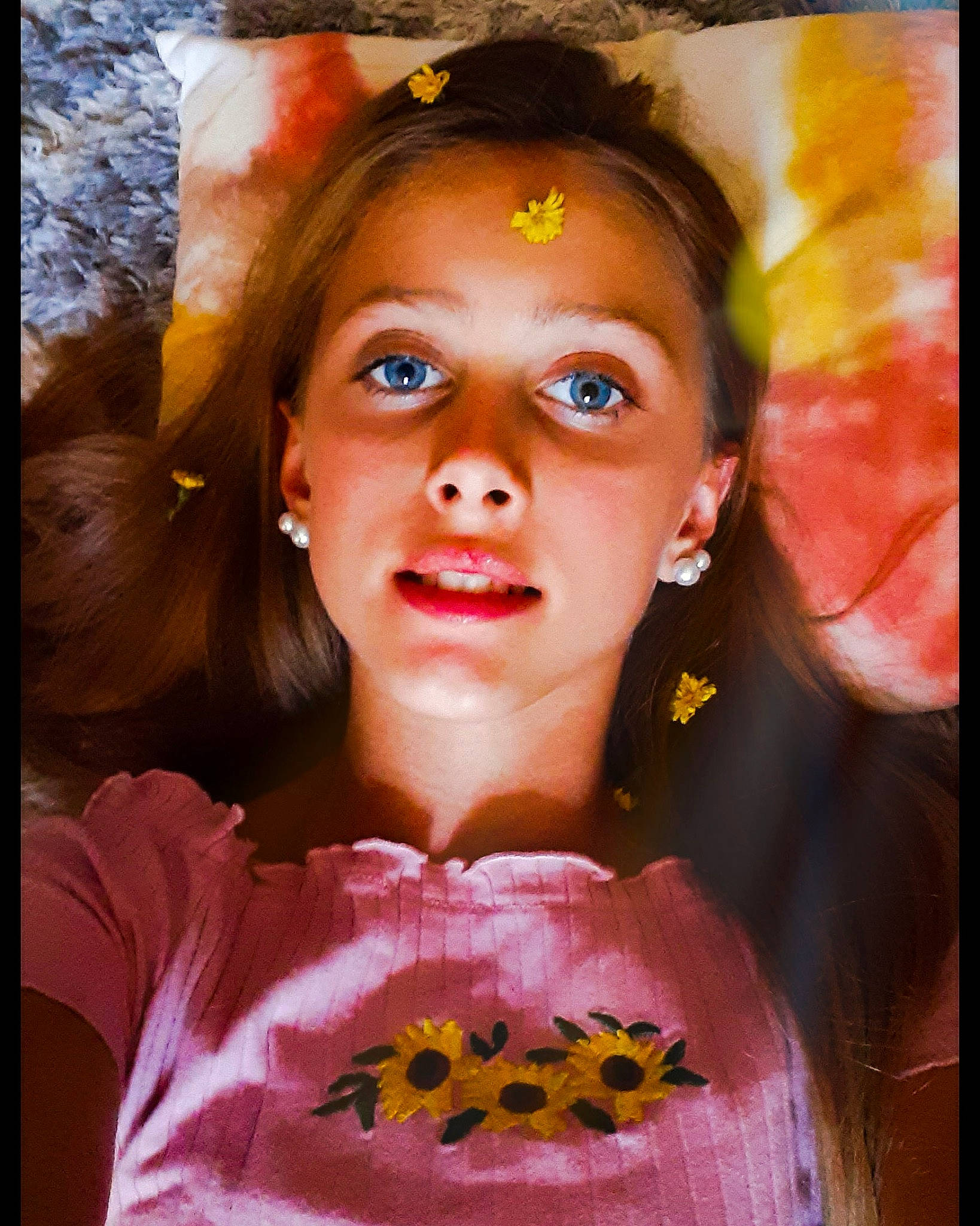 Jade a rejoint le concours — aidez-le/la à gagner de superbes lots ! art, beauty, brown_hair, cheek, eye, face, forehead, head, iris, lip, mouth, nose, painting, person, photography, portrait, portrait_photography, self_portrait, smile