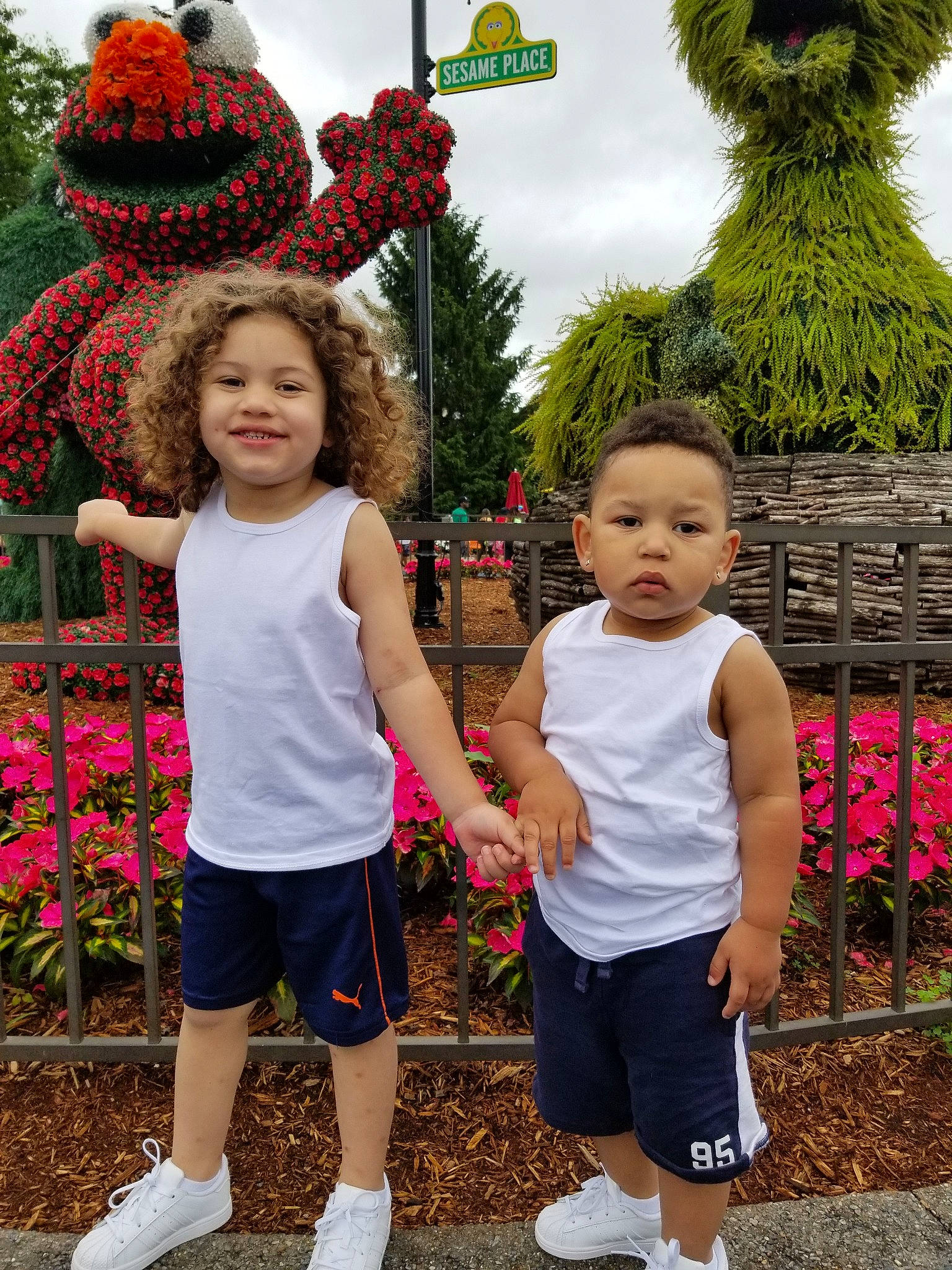 Jamar joined the competition — help win amazing prizes! adaptation, architecture, botanical_garden, botany, child, family, flower, fun, garden, joy, leaf, leisure, people, person, plant, recreation, spring, summer, toddler, tourism