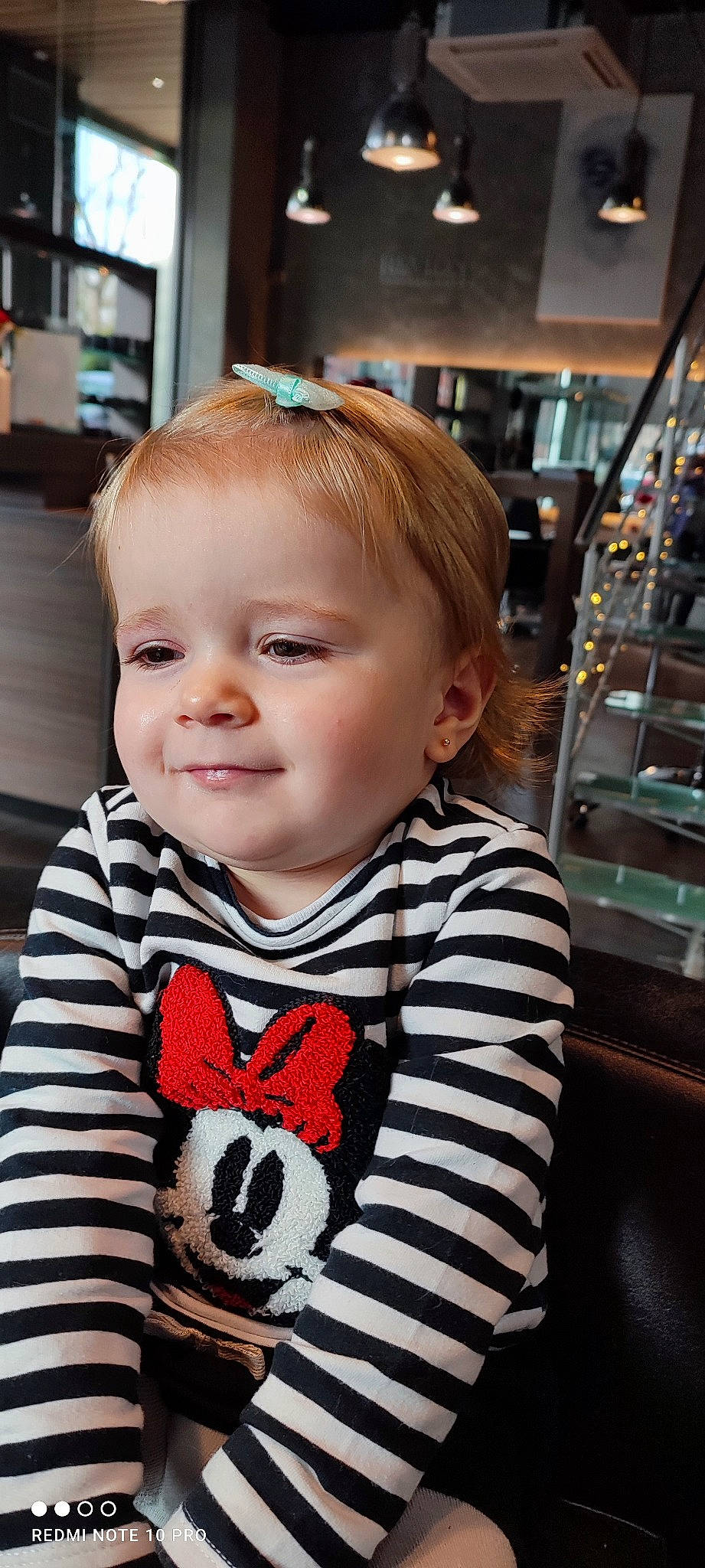 Myla participe au concours pour gagner de l'argent avec cette photo : baby_toddler_clothing, cheek, chin, ear, eyewear, facial_expression, fashion, hairstyle, human, iris, nose, organ, outerwear, person, product, skin, sleeve, smile, standing, t_shirt