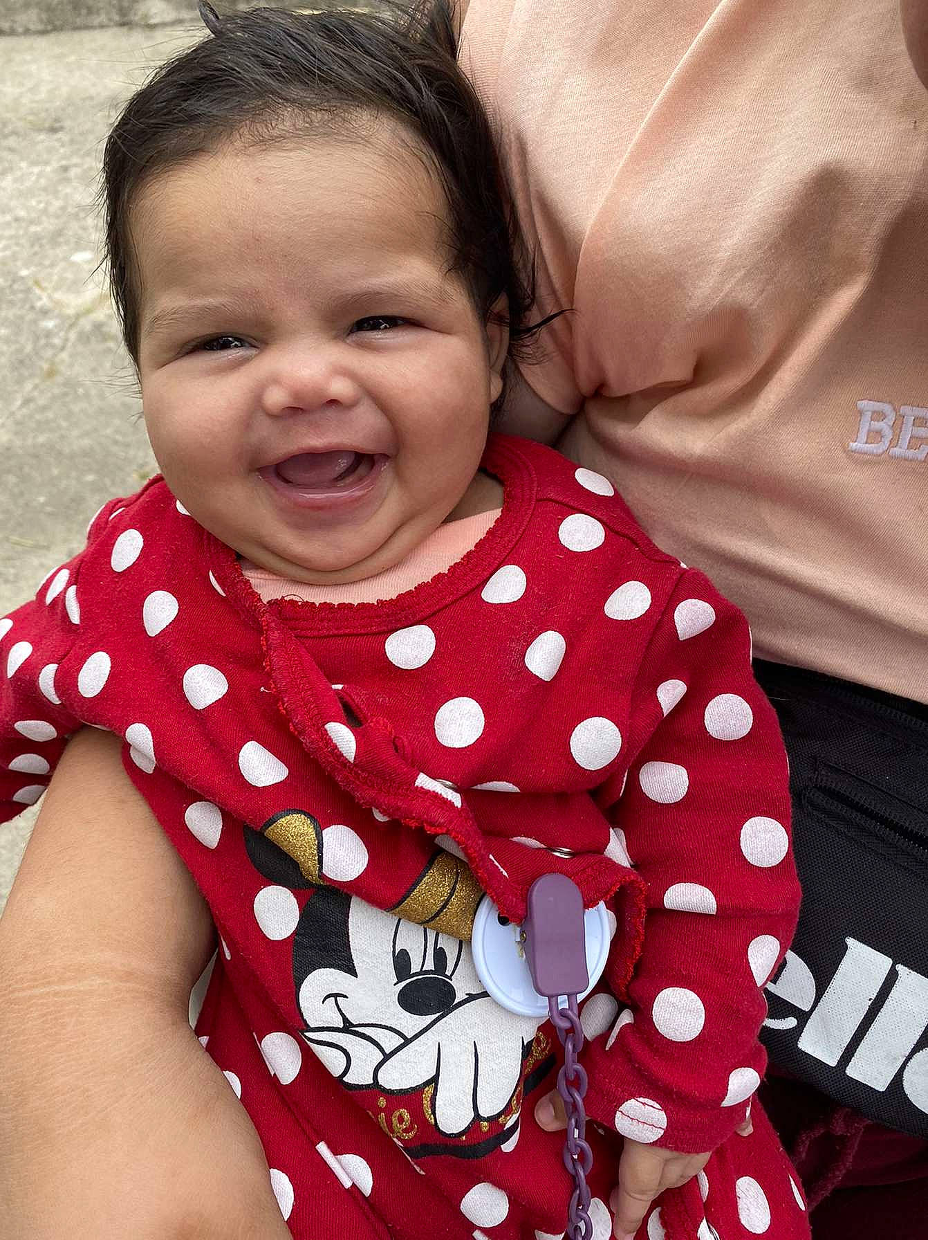 Yvanna participe au concours pour gagner de l'argent avec cette photo : baby, baby_products, baby_toddler_clothing, beauty, cheek, child, design, face, facial_expression, happy, head, lip, nose, pattern, person, pink, polka_dot, red, skin, smile