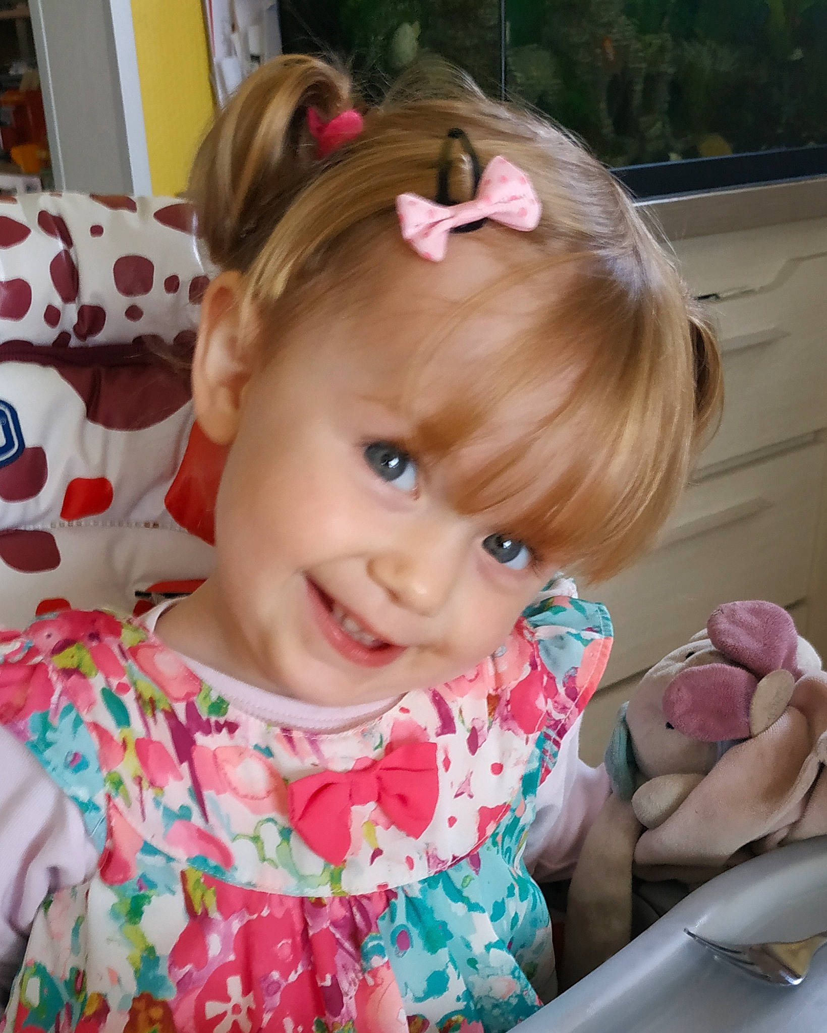 Maëline participe au concours pour gagner de l'argent avec cette photo : baby, baby_toddler_clothing, cabinetry, cheek, child, chin, eyebrow, eyelash, fun, happy, head, iris, joy, lip, mouth, nose, person, pink, skin, sleeve