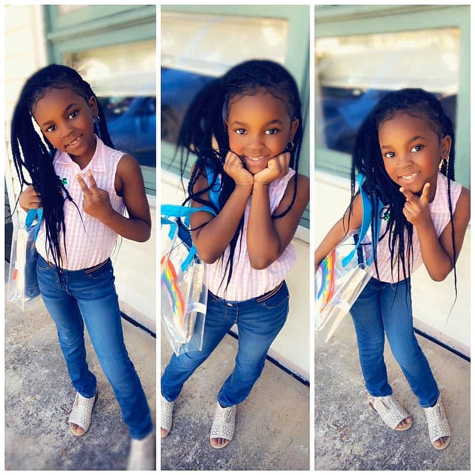 Kamorra is registered to the contest to win money with this photo: blue, denim, electric_blue, flash_photography, fun, gesture, happy, human, jeans, joy, leisure, person, photograph, shoe, shorts, sleeve, smile, street_fashion, t_shirt, toddler