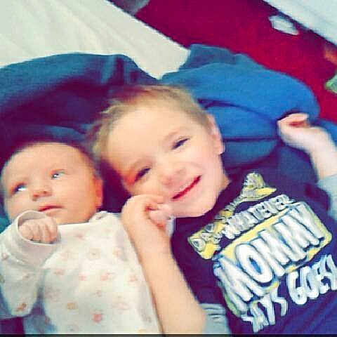 Jayden is registered to the contest to win money with this photo: