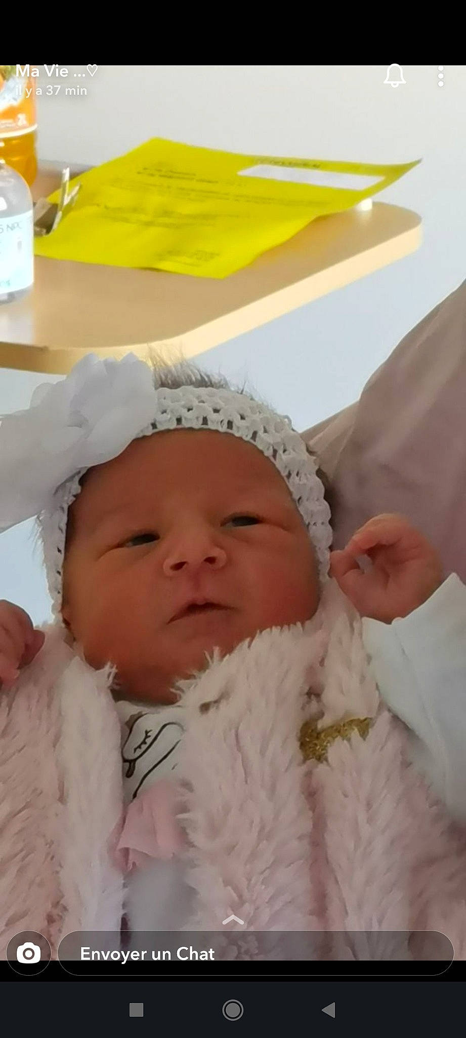 Catalya a rejoint le concours — aidez-le/la à gagner de superbes lots ! baby, baby_products, baby_safety, baby_sleeping, baby_toddler_clothing, bedding, bedtime, cheek, child, comfort, event, fun, fur, happy, hat, linens, person, room, skin, textile