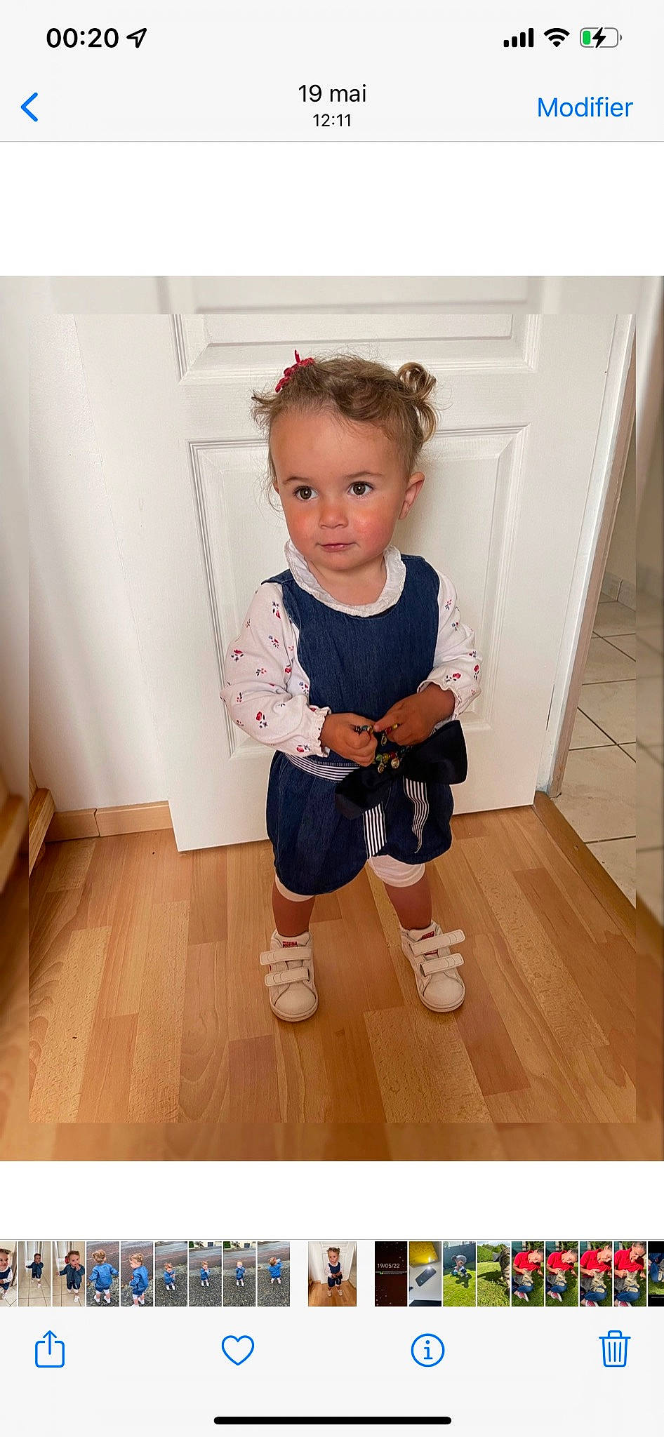 Ambre participe au concours pour gagner de l'argent avec cette photo : arm, baby_toddler_clothing, beauty, blond, child, dress, floor, flooring, hardwood, knee, laminate_flooring, person, product, sleeve, t_shirt, toddler, varnish, waist, wood, wood_flooring