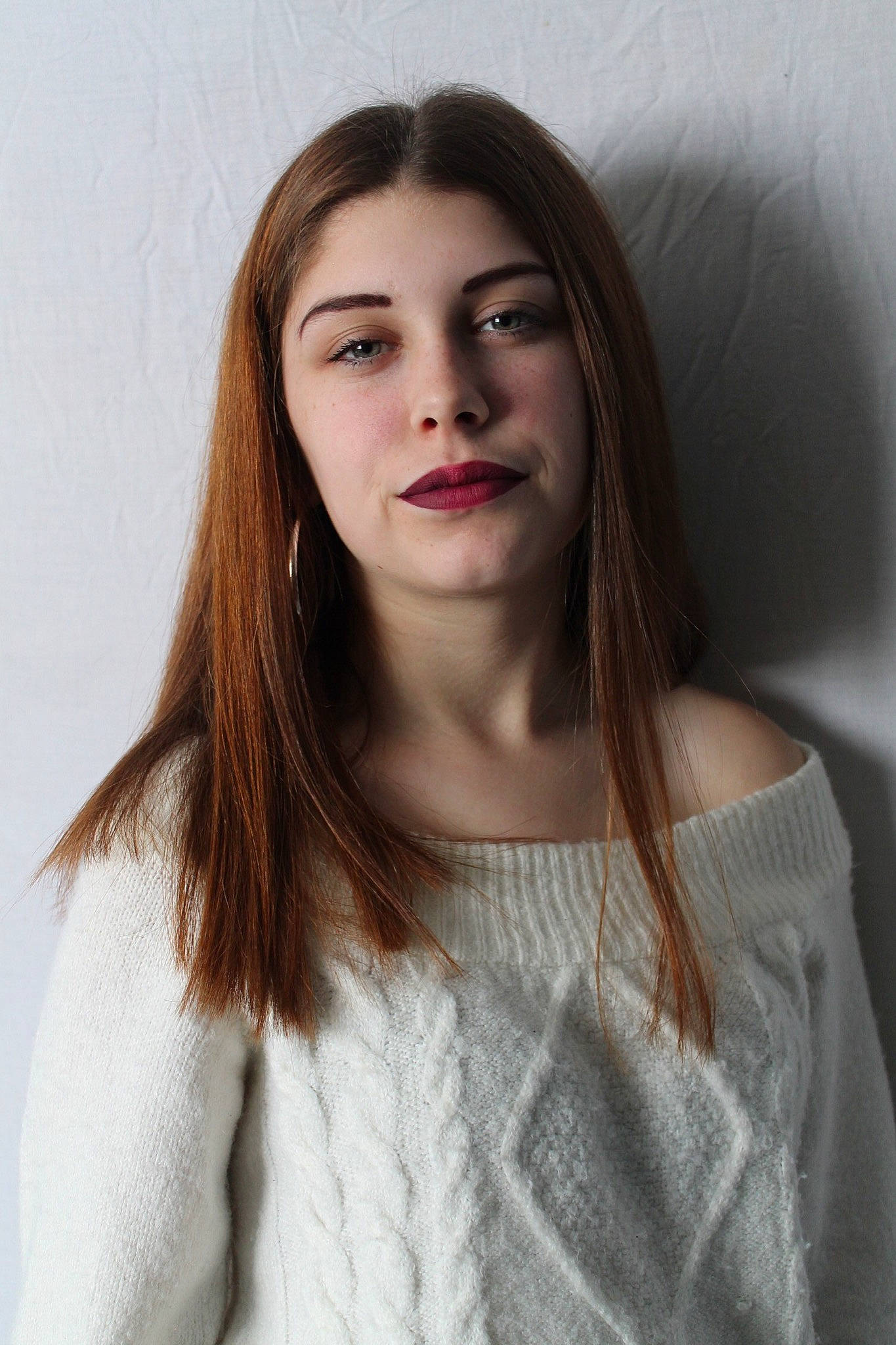 Lisa Marie participe au concours pour gagner de l'argent avec cette photo : beauty, brown_hair, chin, eye, eyebrow, face, fashion, forehead, hair, hairstyle, head, lady, lip, long_hair, model, nose, person, photo_shoot, shoulder, skin