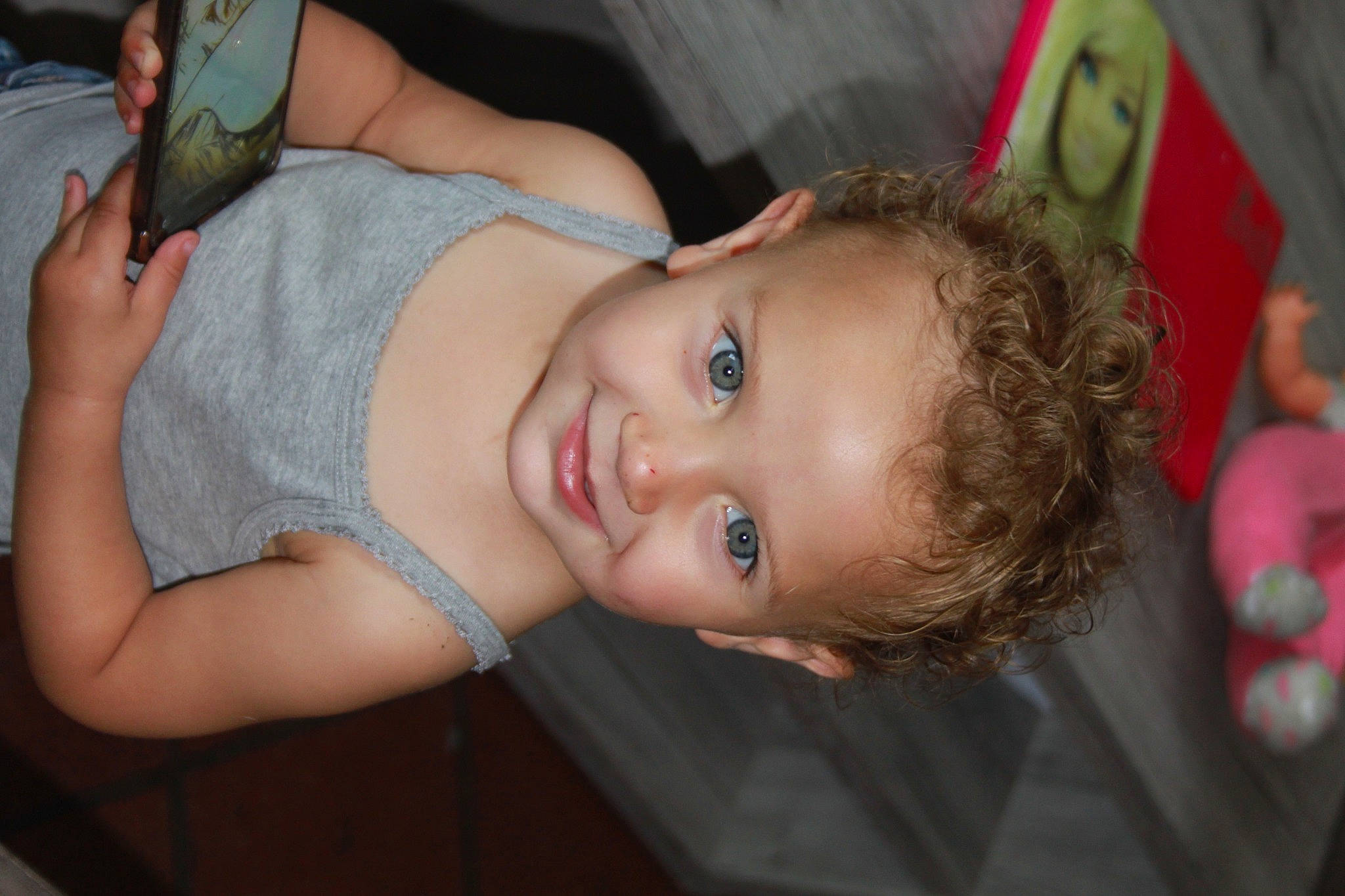 Naélia participe au concours pour gagner de l'argent avec cette photo : abdomen, chest, child, elbow, face, fun, happy, hat, head, joy, leisure, lip, mouth, nose, person, plant, skin, smile, thigh, toddler