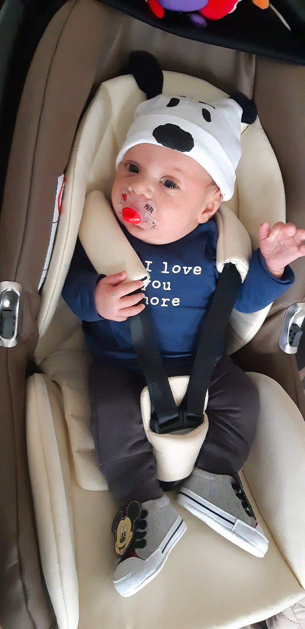 Lyandro a rejoint le concours — aidez-le/la à gagner de superbes lots ! auto_part, baby, baby_carriage, baby_in_car_seat, baby_products, car_seat, car_seat_cover, child, headwear, person, product, seat_belt, toddler