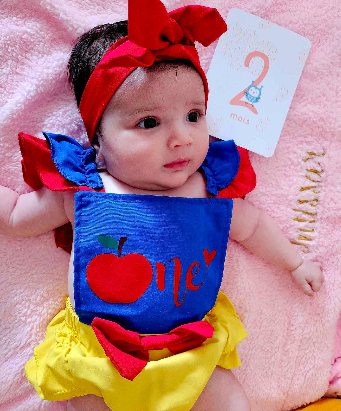 Intissar a rejoint le concours — aidez-le/la à gagner de superbes lots ! aqua, azure, baby, baby_toddler_clothing, cheek, clothing, dress, face, facial_expression, happy, headgear, headwear, outerwear, person, pink, product, red, skin, sleeve, textile