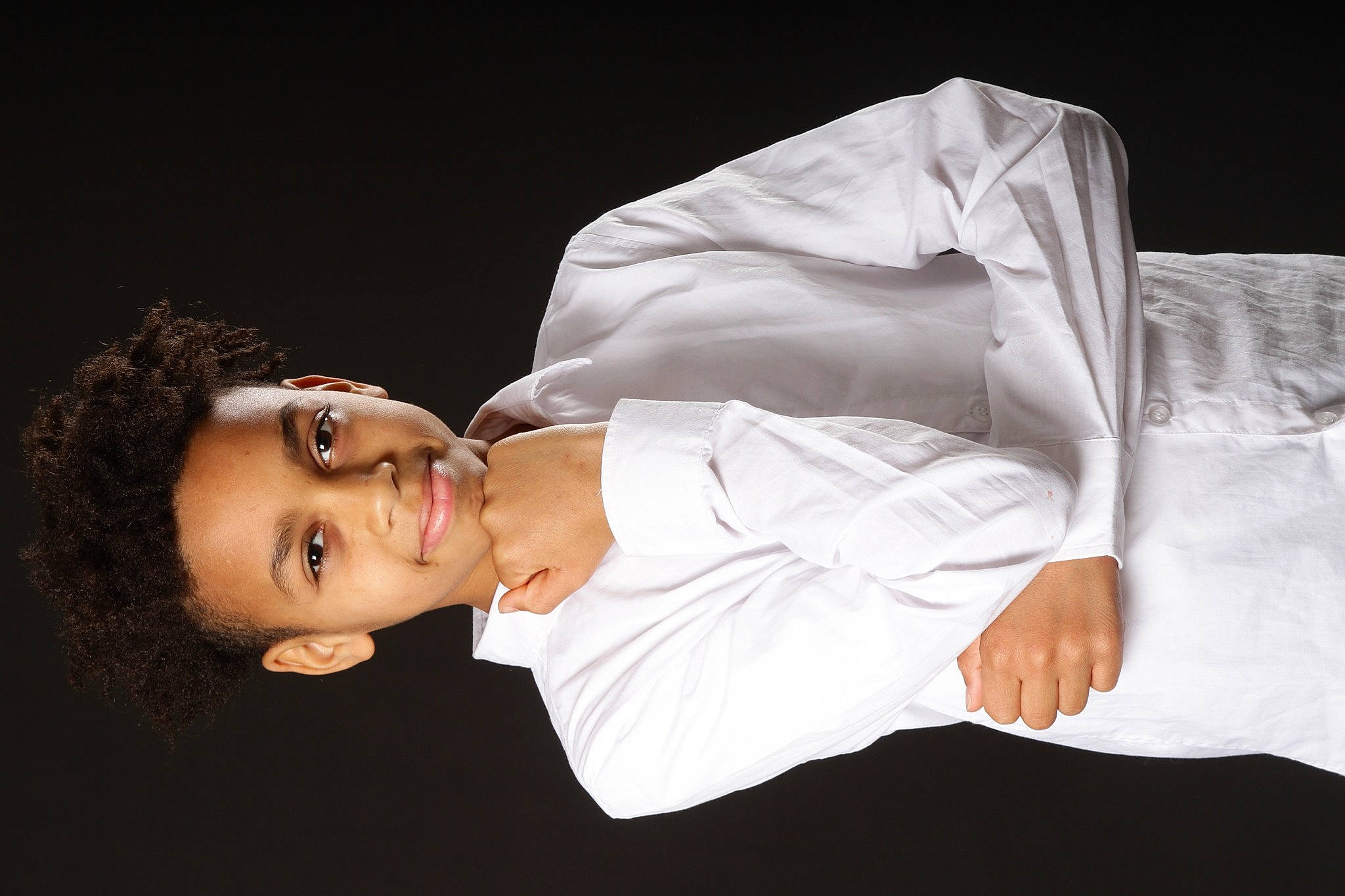 Marc a rejoint le concours — aidez-le/la à gagner de superbes lots ! abdomen, child, collar, comfort, dress_shirt, elbow, eyelash, eyewear, fashion_accessory, fashion_design, flash_photography, gesture, hat, human_body, joy, neck, person, photo_shoot, portrait, portrait_photography