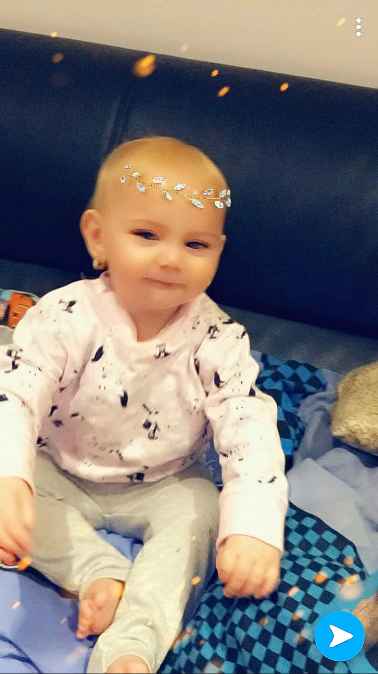 Savannah participe au concours pour gagner de l'argent avec cette photo : boy, child, fun, girl, head, human, infant, person, product, skin, smile, toddler