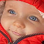 Jonas a rejoint le concours — aidez-le/la à gagner de superbes lots ! baby, child, face, blue_eyes, jacket, red_jacket, zipper, hood, close_up, portrait, cute, smile, skin, eyelashes, winter_clothing, warm_clothing, infant, young_child, expression, outdoor_clothing
