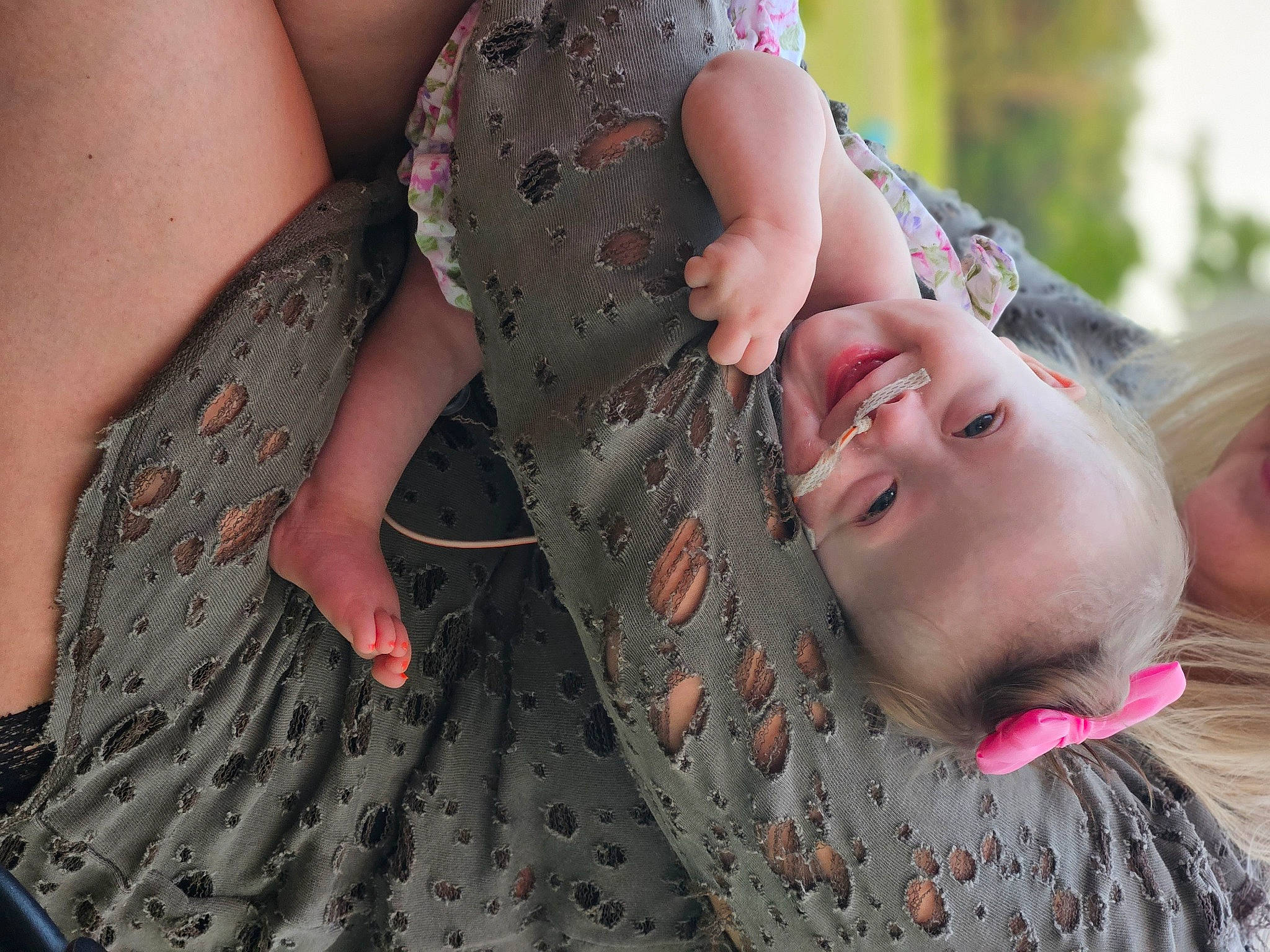 Cali is registered to the contest to win money with this photo: chest, eyewear, fashion_accessory, flesh, gesture, happy, human_leg, jewellery, joint, joy, nail, neck, pattern, people_in_nature, person, pink, shoulder, sleeve, smile, thigh