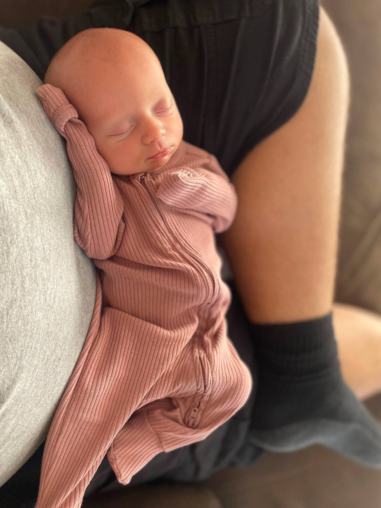 Ruby is registered to the contest to win money with this photo: abdomen, baby, cheek, comfort, elbow, finger, gesture, human_body, human_leg, joint, knee, leg, linens, nail, neck, person, shoulder, skin, sleeve, toddler