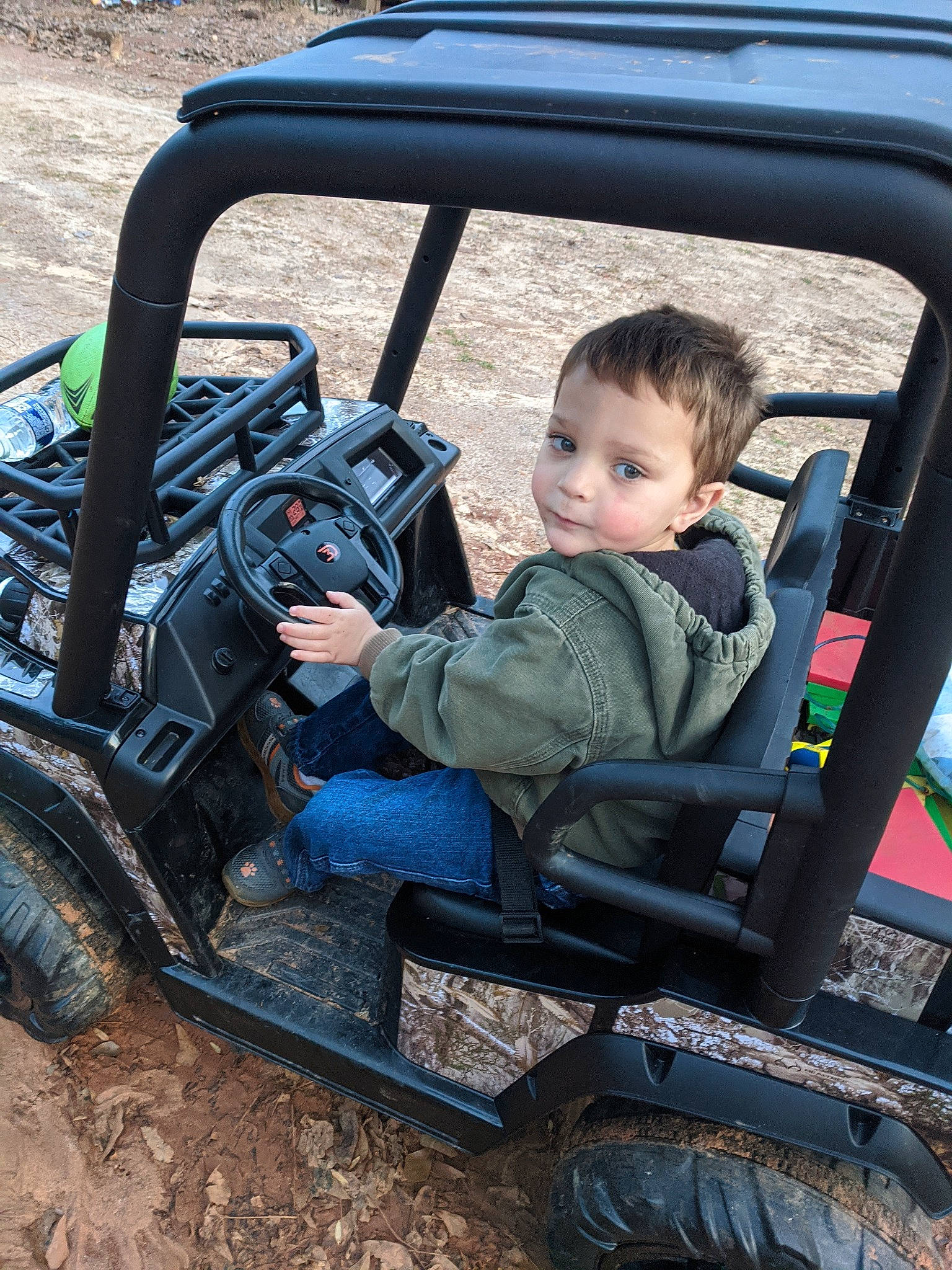 Cayson is registered to the contest to win money with this photo: auto_part, automotive_exterior, automotive_tire, automotive_wheel_system, bumper, car, jeep, jeep_wrangler, motor_vehicle, off_road_vehicle, off_roading, person, rim, tire, vehicle, vehicle_door, wheel