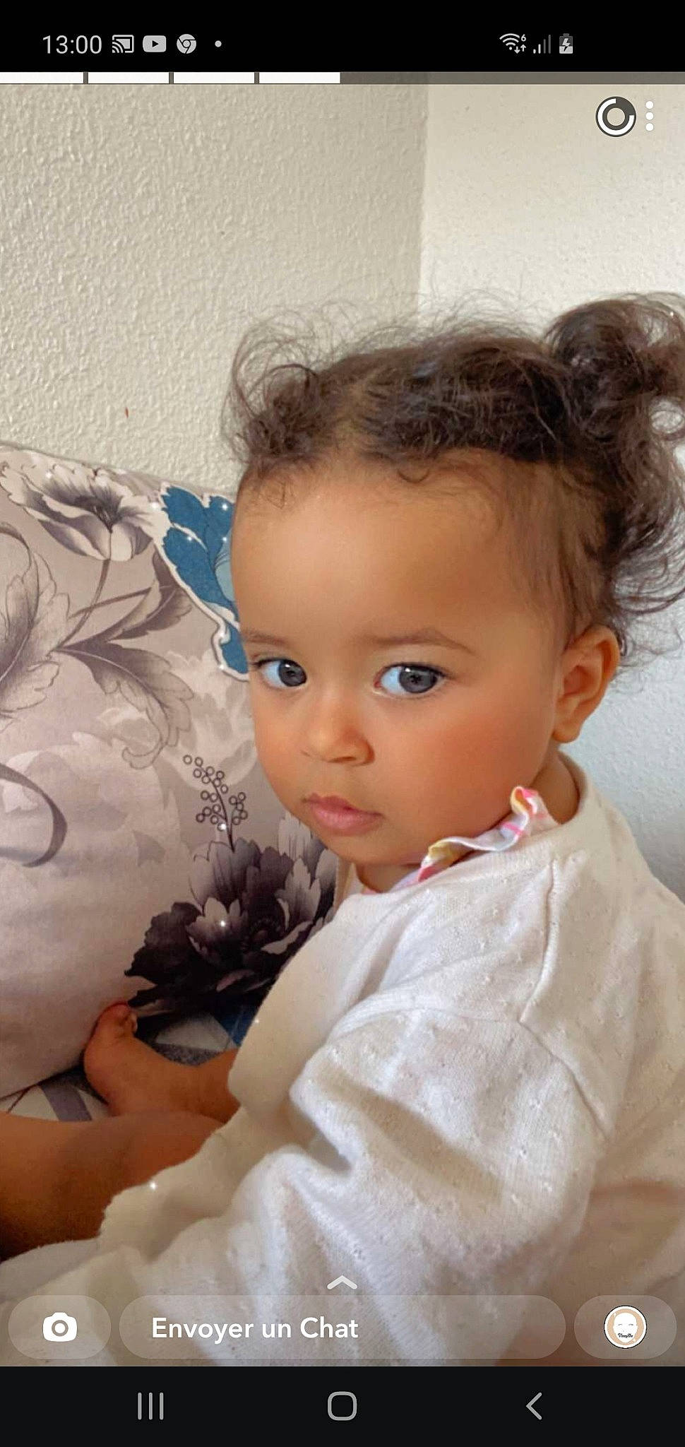 Joudya a rejoint le concours — aidez-le/la à gagner de superbes lots ! blond, cheek, chin, dress, ear, eye, eyebrow, eyelash, forehead, hairstyle, hand, head, iris, lip, neck, nose, person, shoulder, skin, sleeve