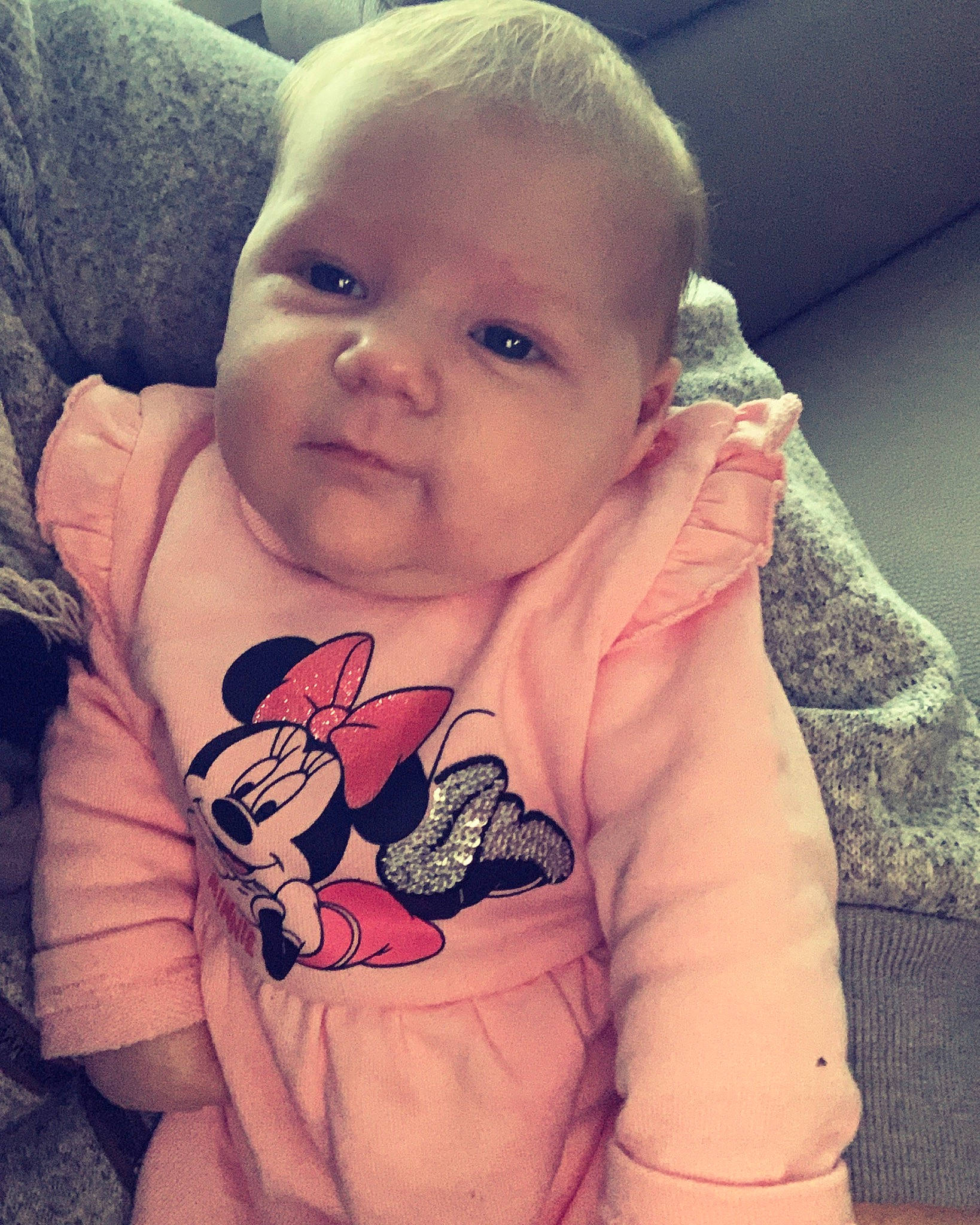 Ilyana a rejoint le concours — aidez-le/la à gagner de superbes lots ! arm, baby_toddler_clothing, cheek, chin, ear, eye, face, facial_expression, forehead, hairstyle, hand, head, human_body, lip, mouth, muscle, neck, nose, person, skin