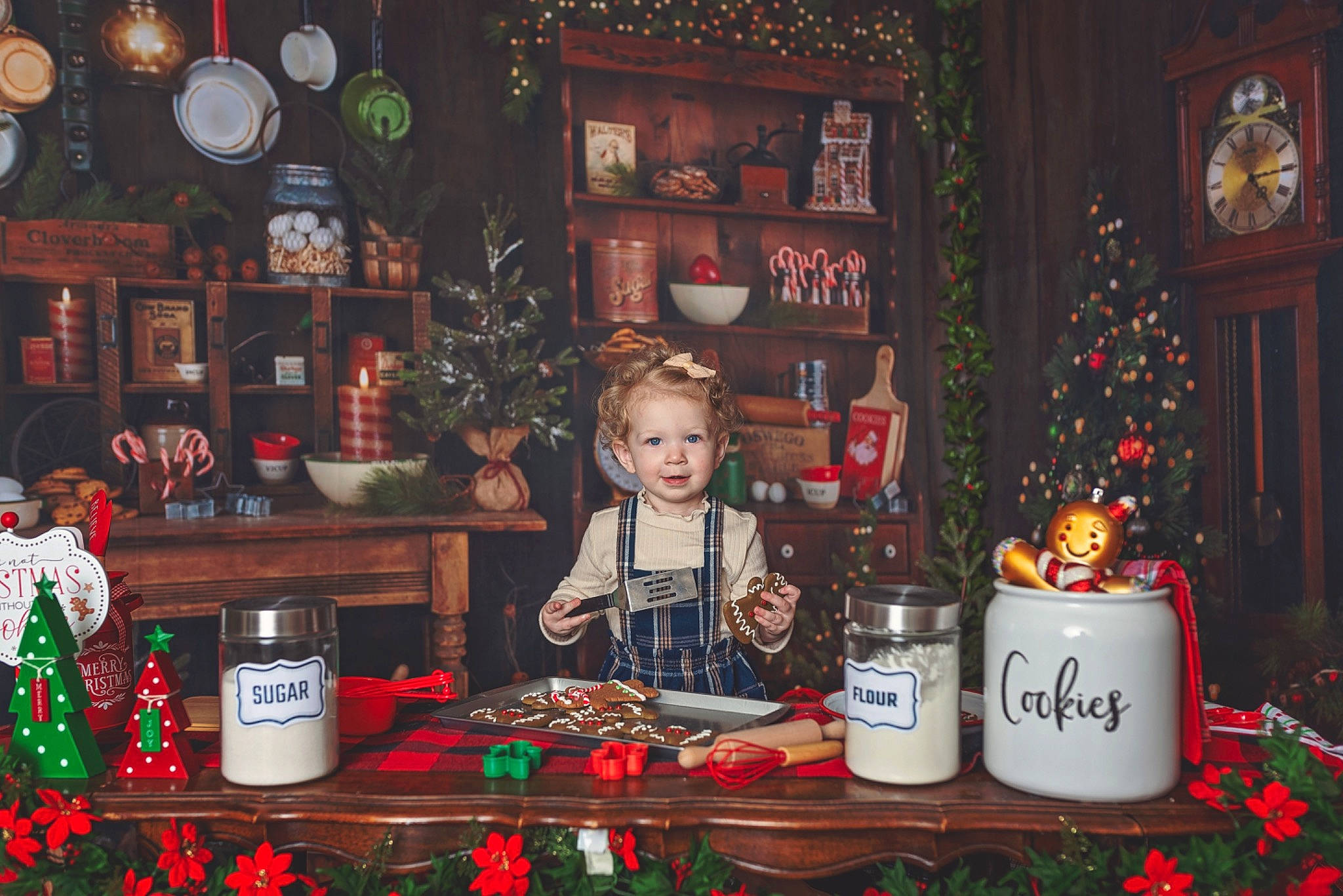 Raya joined the competition — help win amazing prizes! christmas, christmas_decoration, christmas_eve, christmas_ornament, christmas_tree, decoration, event, green, holiday, holiday_ornament, interior_design, joy, light, lighting, ornament, person, red, room, snapshot, toy