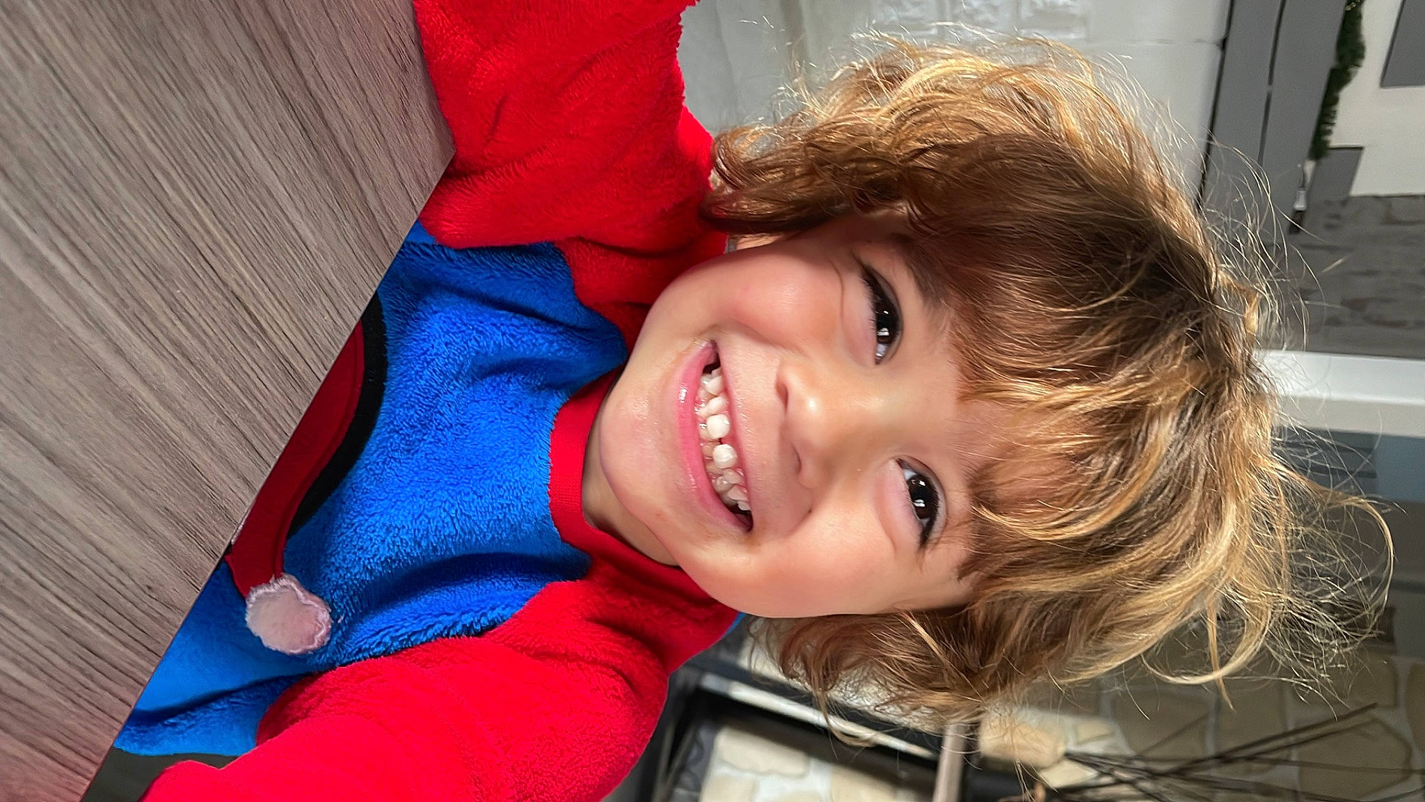 Gabryel participe au concours pour gagner de l'argent avec cette photo : carmine, cheek, child, chin, cool, electric_blue, eye, eyebrow, face, fashion_accessory, fun, happy, iris, joy, lip, mouth, nose, person, skin, smile