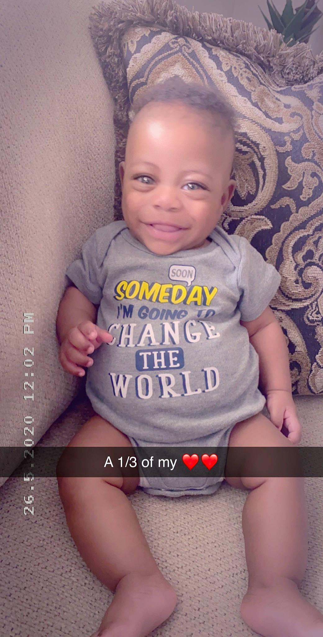 Emir is registered to the contest to win money with this photo: baby, cheek, child, child_model, joy, leg, person, sitting, smile, stomach, thigh, toddler