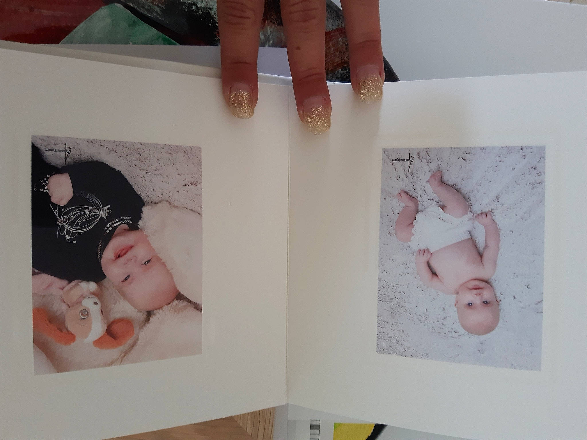 Keissy participe au concours pour gagner de l'argent avec cette photo : art, baby, circle, creative_arts, facial_expression, finger, font, gesture, material_property, nail, paper, paper_product, pattern, person, petal, pink, product, room, thumb, visual_arts