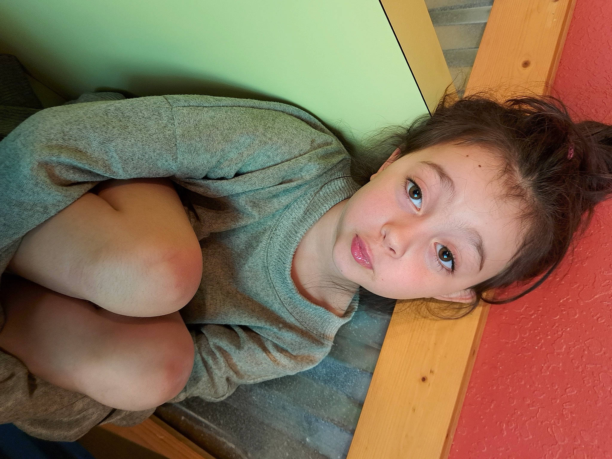 Joni-mae is registered to the contest to win money with this photo: cheek, chin, comfort, elbow, eye, eyebrow, eyelash, finger, gesture, happy, iris, lip, mouth, neck, nose, person, skin, smile, thumb, toddler