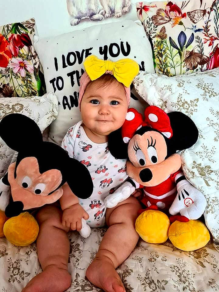 Daria is registered to the contest to win money with this photo: baby, baby_toddler_clothing, child, fictional_character, font, fun, happy, hat, joy, mammal, people, person, plush, smile, stuffed_toy, sweetness, t_shirt, teddy_bear, textile, toddler