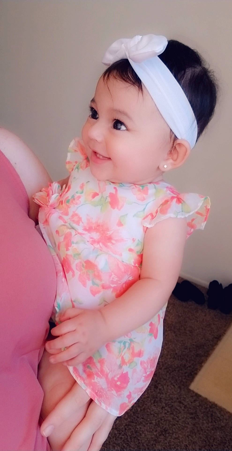 Valencia is registered to the contest to win money with this photo: baby, baby_toddler_clothing, beauty, cheek, child, fashion_accessory, hair_accessory, headband, headgear, lip, person, pink, skin, toddler