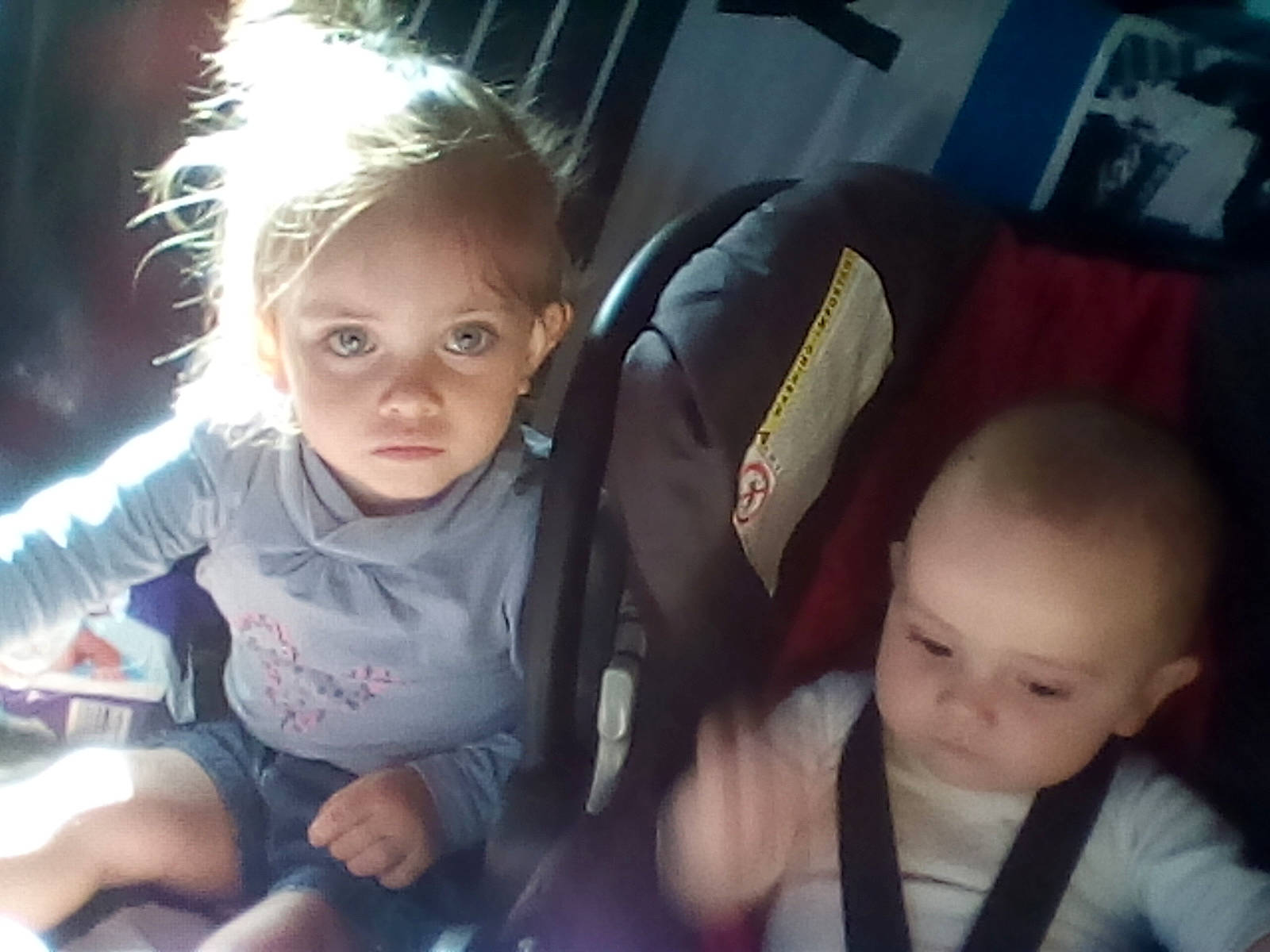 Nawel a rejoint le concours — aidez-le/la à gagner de superbes lots ! baby, cheek, child, cool, eye, face, fun, happy, head, iris, nose, people, person, photography, product, selfie, sibling, skin, sky, smile