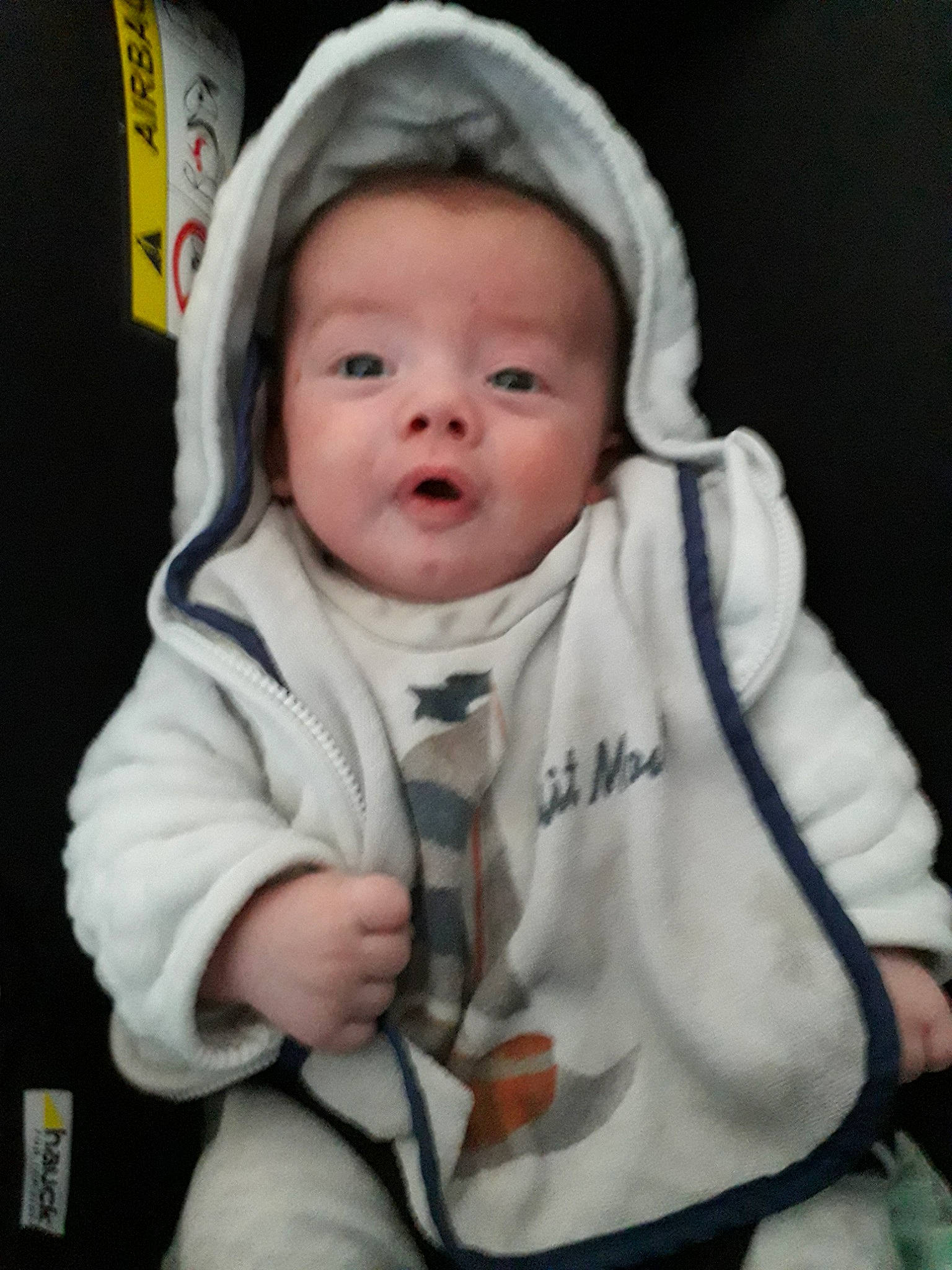 Tiago participe au concours pour gagner de l'argent avec cette photo : baby, baby_products, cheek, child, person, product, toddler