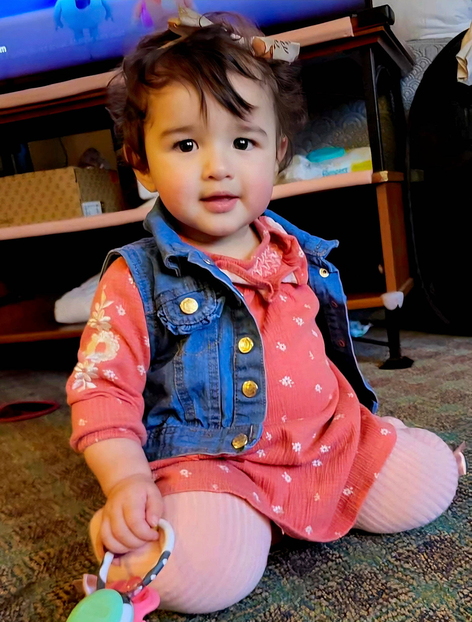 Kamya is registered to the contest to win money with this photo: baby, baby_toddler_clothing, ball, cheek, child, denim, fun, grass, happy, leisure, person, play, public_space, recreation, sitting, skin, sleeve, smile, toddler, travel