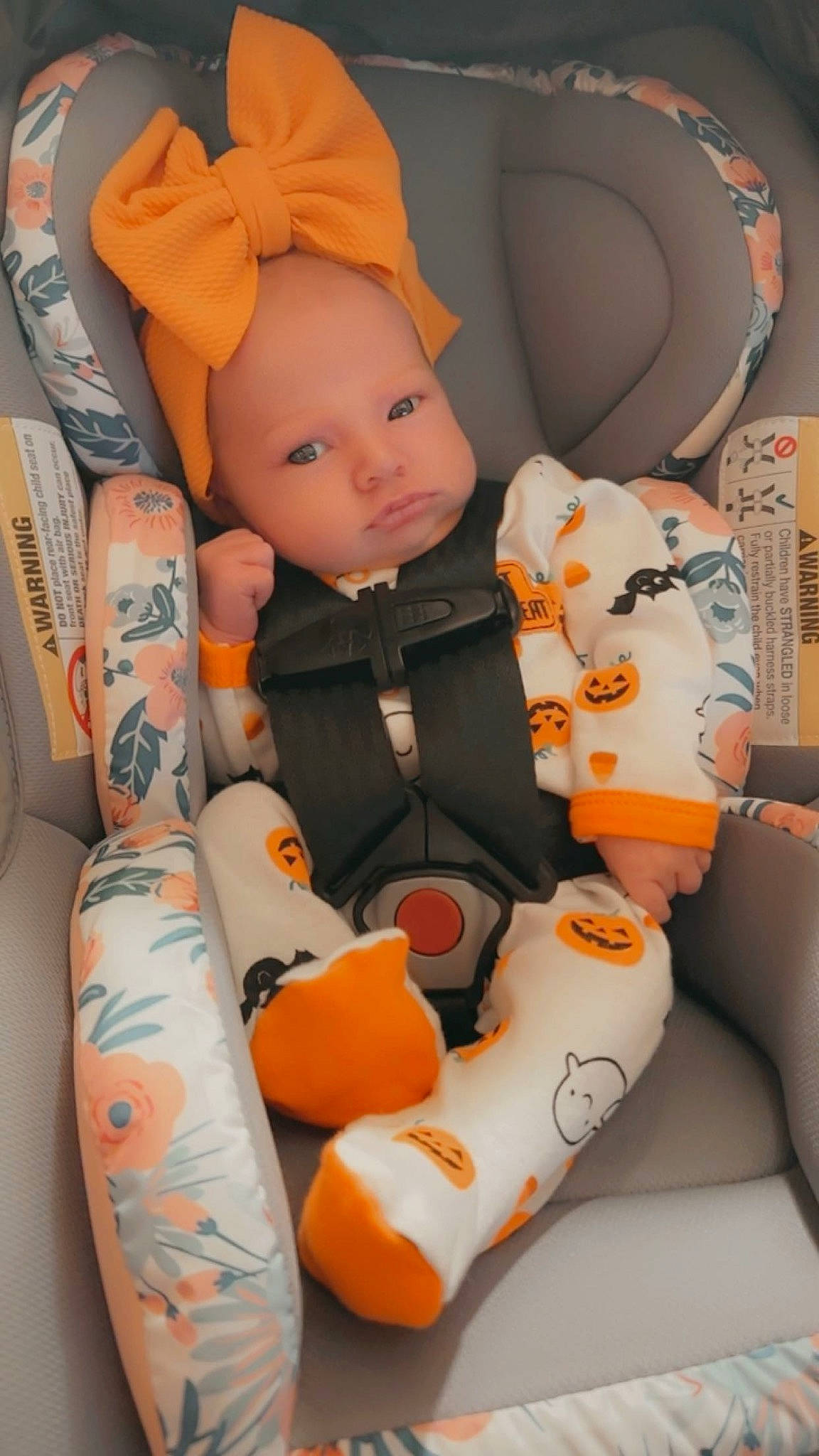 Eliana is registered to the contest to win money with this photo: baby, baby_products, baby_toys, car_seat, carmine, child, comfort, linens, orange, peach, person, plastic, plush, room, stuffed_toy, toddler, toy