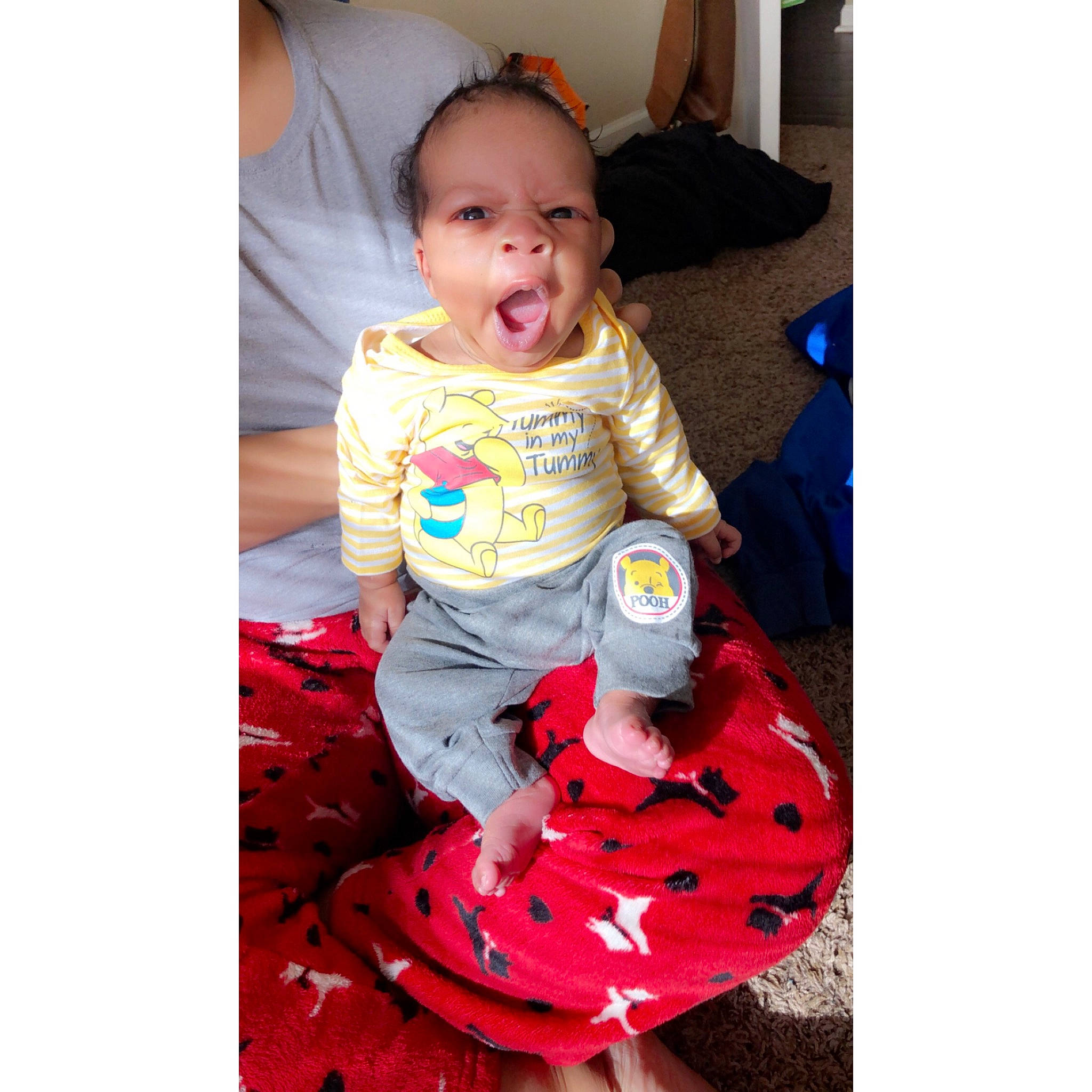 Diamond is registered to the contest to win money with this photo: baby, baby_toddler_clothing, child, person, play, sitting, toddler