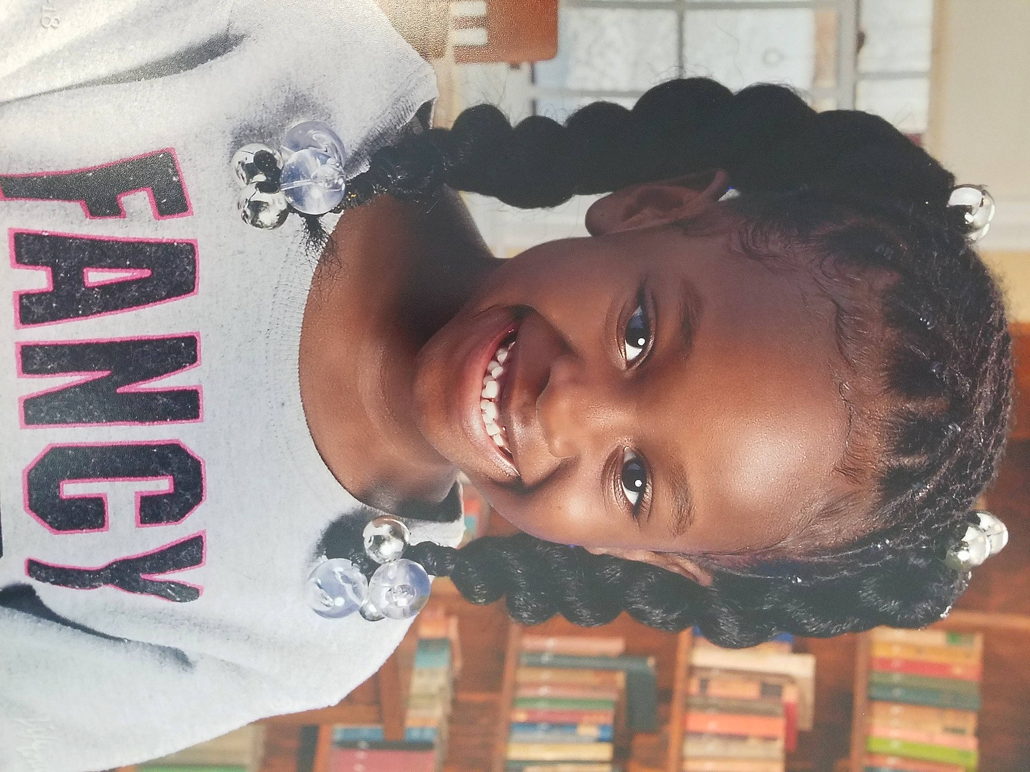 Robin is registered to the contest to win money with this photo: black_hair, cheek, child, cool, eye, eyebrow, face, forehead, hair, hairstyle, head, human, joy, mouth, nose, person, s_curl, selfie, smile