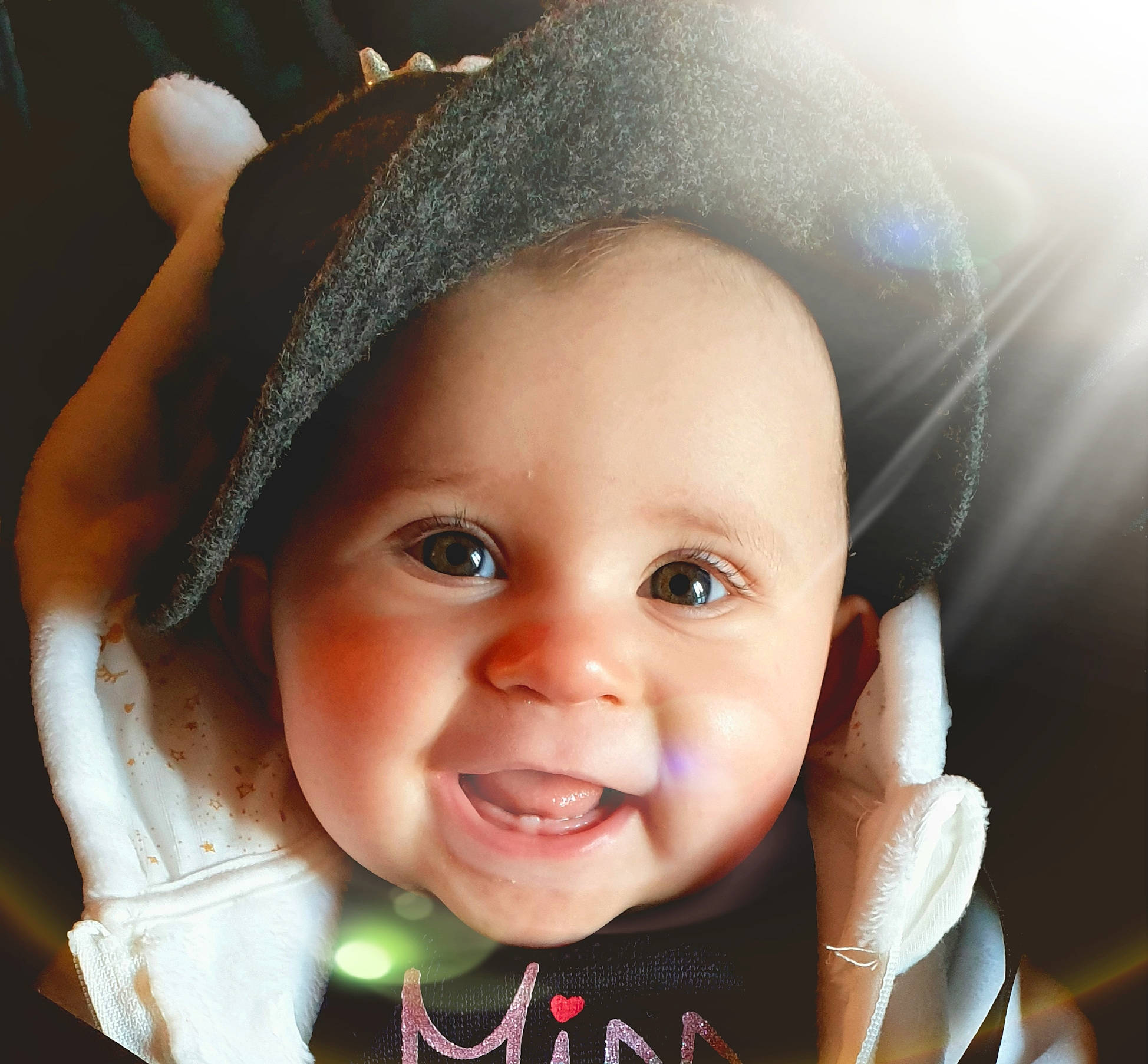 Alyson participe au concours pour gagner de l'argent avec cette photo : baby, beauty, cheek, child, chin, cool, ear, eye, eyebrow, face, facial_expression, forehead, happy, head, joy, lip, nose, organ, person, skin