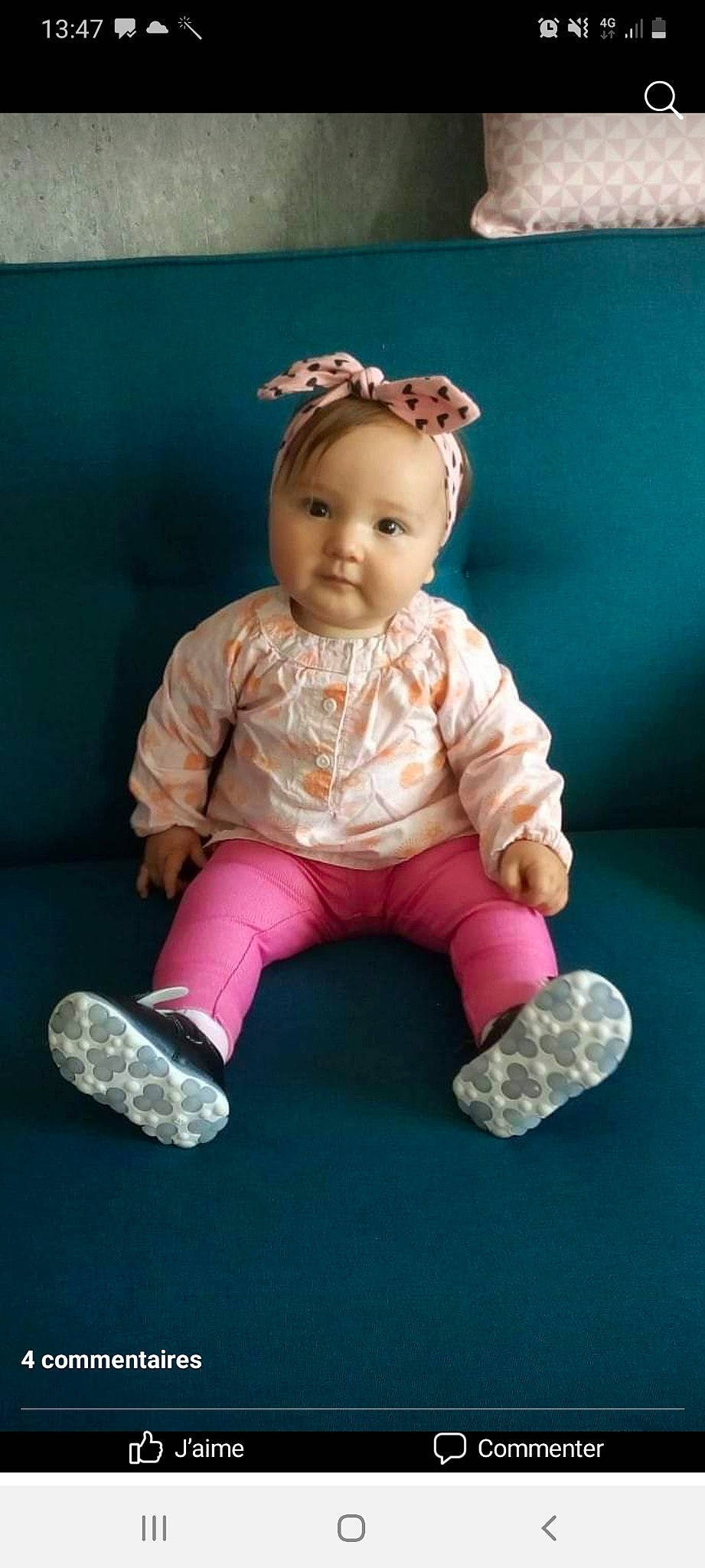 Nawel a rejoint le concours — aidez-le/la à gagner de superbes lots ! baby, baby_toddler_clothing, brown_hair, cheek, child, doll, eye, eyelash, fashion_accessory, happy, head, leg, magenta, nose, peach, person, pink, sleeve, toddler, toy