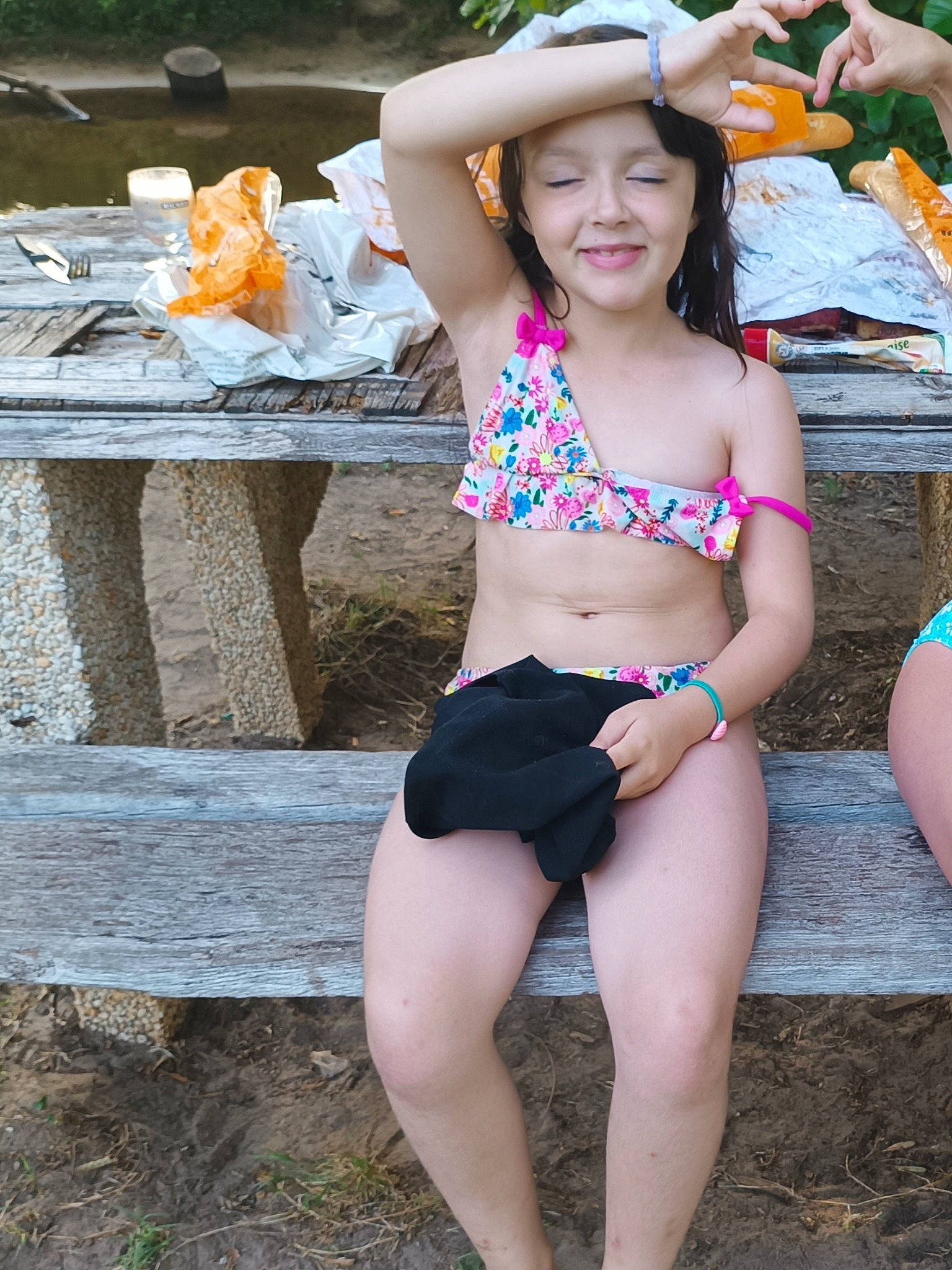 Liyana a rejoint le concours — aidez-le/la à gagner de superbes lots ! black_hair, brassiere, chest, eyewear, fun, happy, headwear, joy, leisure, lingerie, navel, person, pink, smile, swimsuit_bottom, swimsuit_top, swimwear, thigh, trunk, undergarment