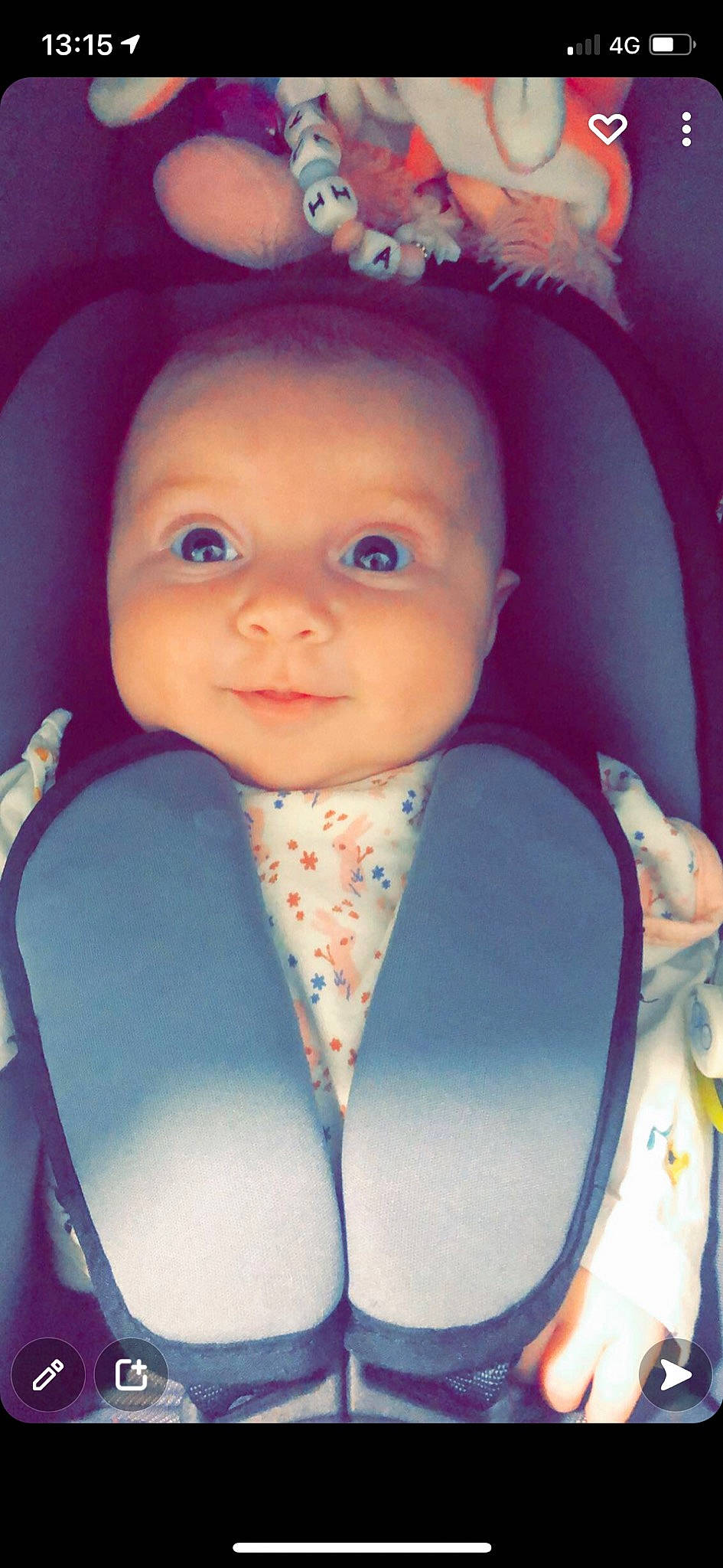 Tylïa a rejoint le concours — aidez-le/la à gagner de superbes lots ! azure, baby, cheek, chin, ear, eye, eyebrow, facial_expression, forehead, hairstyle, headgear, headwear, human, iris, lip, mouth, nose, outerwear, person, pink