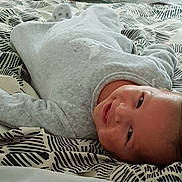 Youcef participe au concours pour gagner de l'argent avec cette photo : baby, baby_sleeping, bedtime, child, comfort, nap, photography, sleep