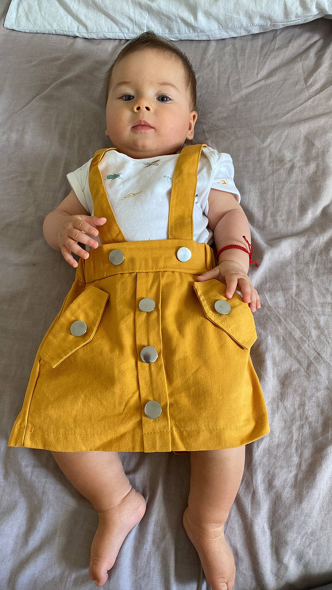 Elsa a rejoint le concours — aidez-le/la à gagner de superbes lots ! baby, baby_toddler_clothing, collar, day_dress, doll, dress, face, fashion_design, jacket, neck, one_piece_garment, outerwear, pattern, person, skin, sleeve, textile, toddler, toy, white