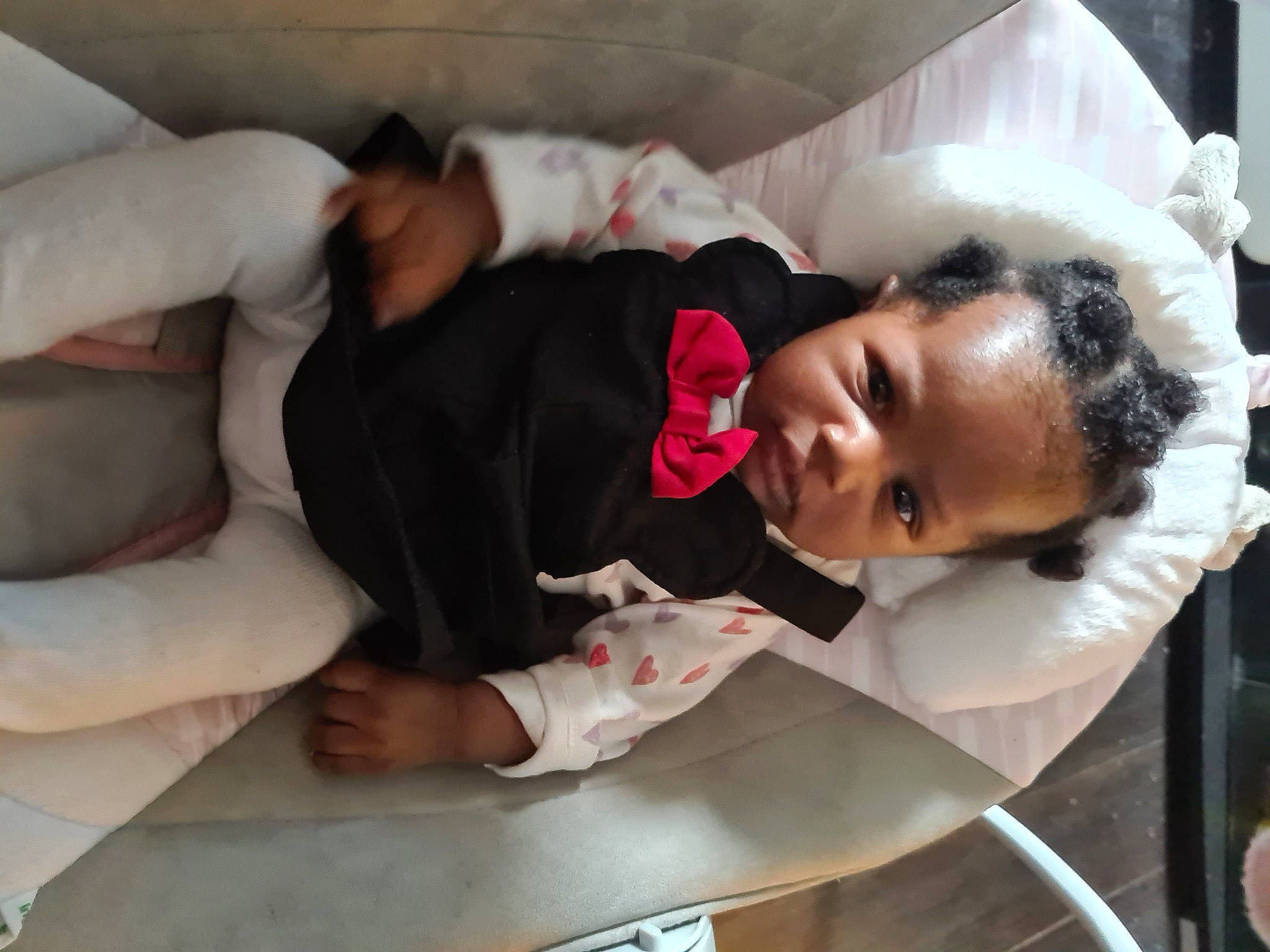 Khiley participe au concours pour gagner de l'argent avec cette photo : baby, baby_toddler_clothing, child, comfort, elbow, event, eye, eyelash, fun, hand, happy, linens, mouth, nail, person, room, skin, textile, toddler, tradition